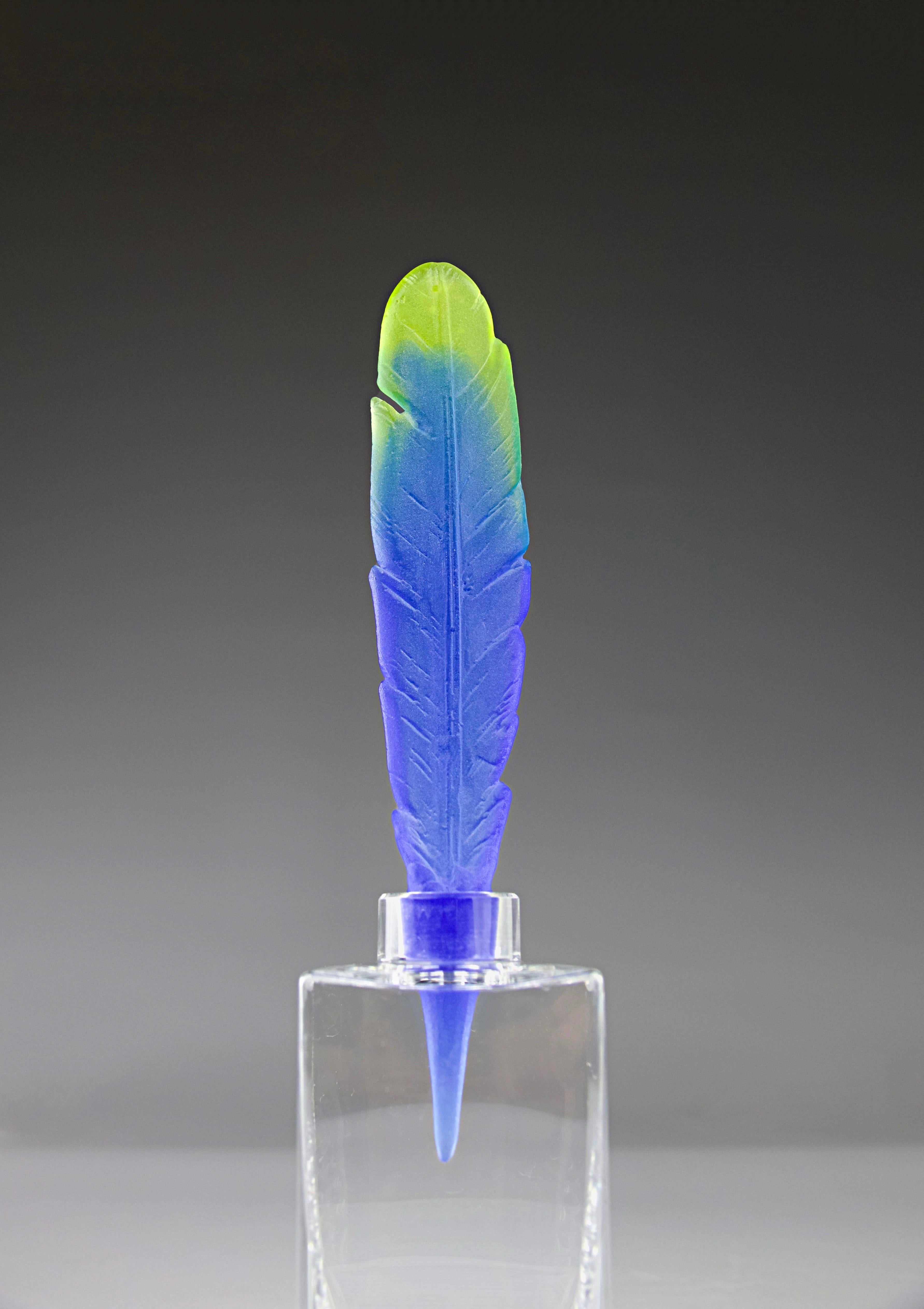 Crystal Hilton Mcconnico for Daum, 'Cheyenne' Feather Quill Carafes, France, 1970s For Sale