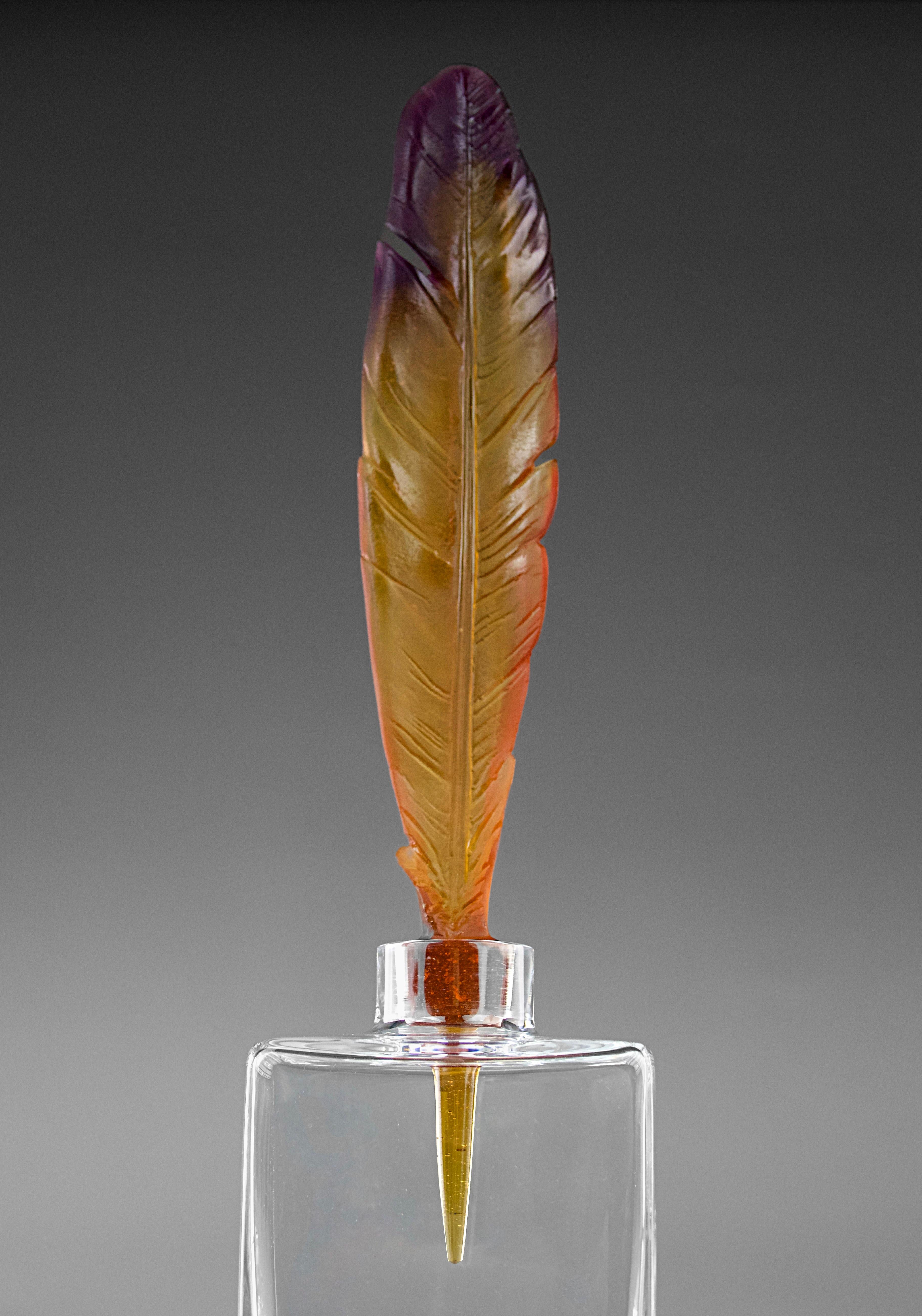 Français Hilton Mcconnico pour Daum, « Cheyenne » Feather Quill Carafes, France, 1970 en vente