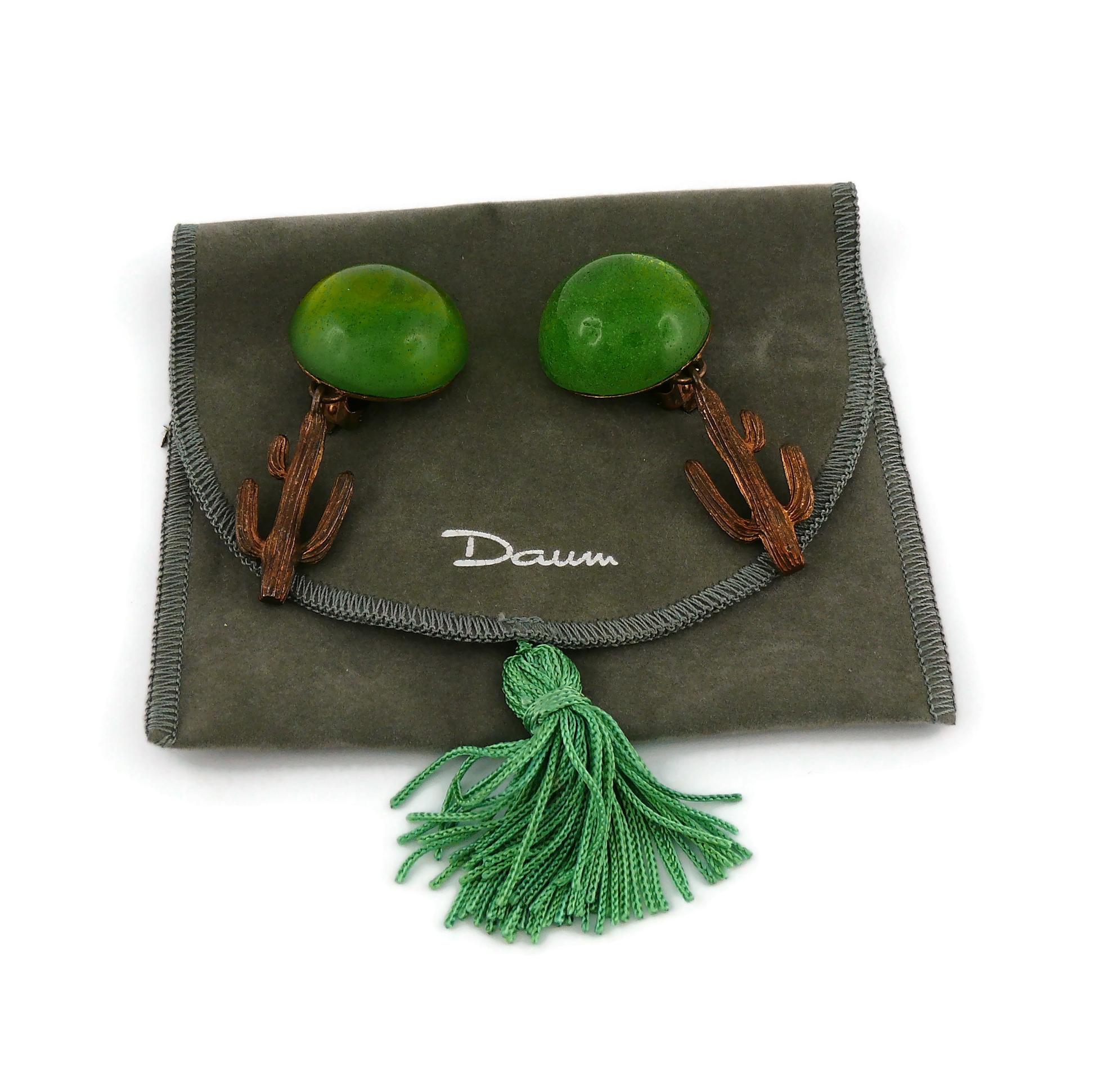 Hilton McConnico for Daum Vintage Pate de Verre Cactus Dangling Earrings In Good Condition For Sale In Nice, FR