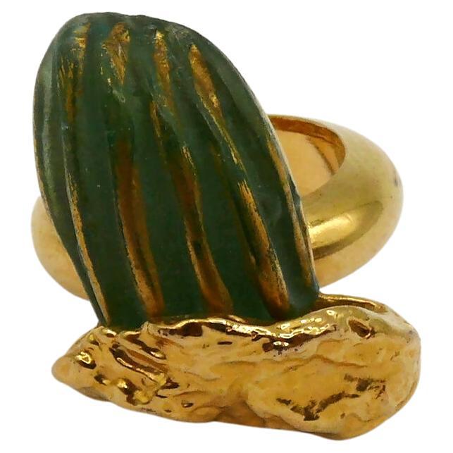 HILTON McCONNICO for DAUM Vintage Rare Pate de Verre Cactus Ring For Sale