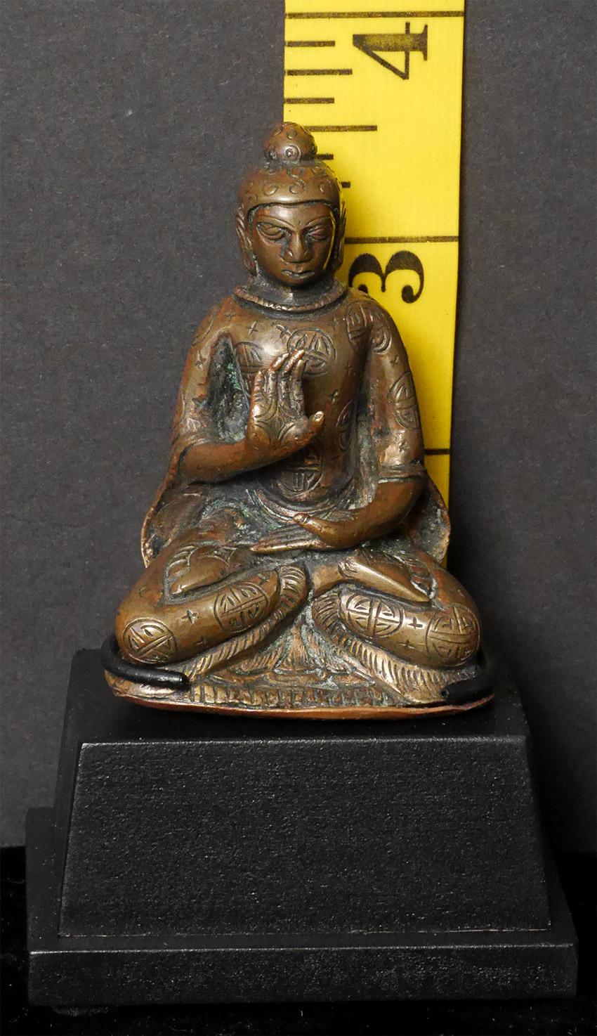 Bronze Himalayan Buddha, 7724 For Sale