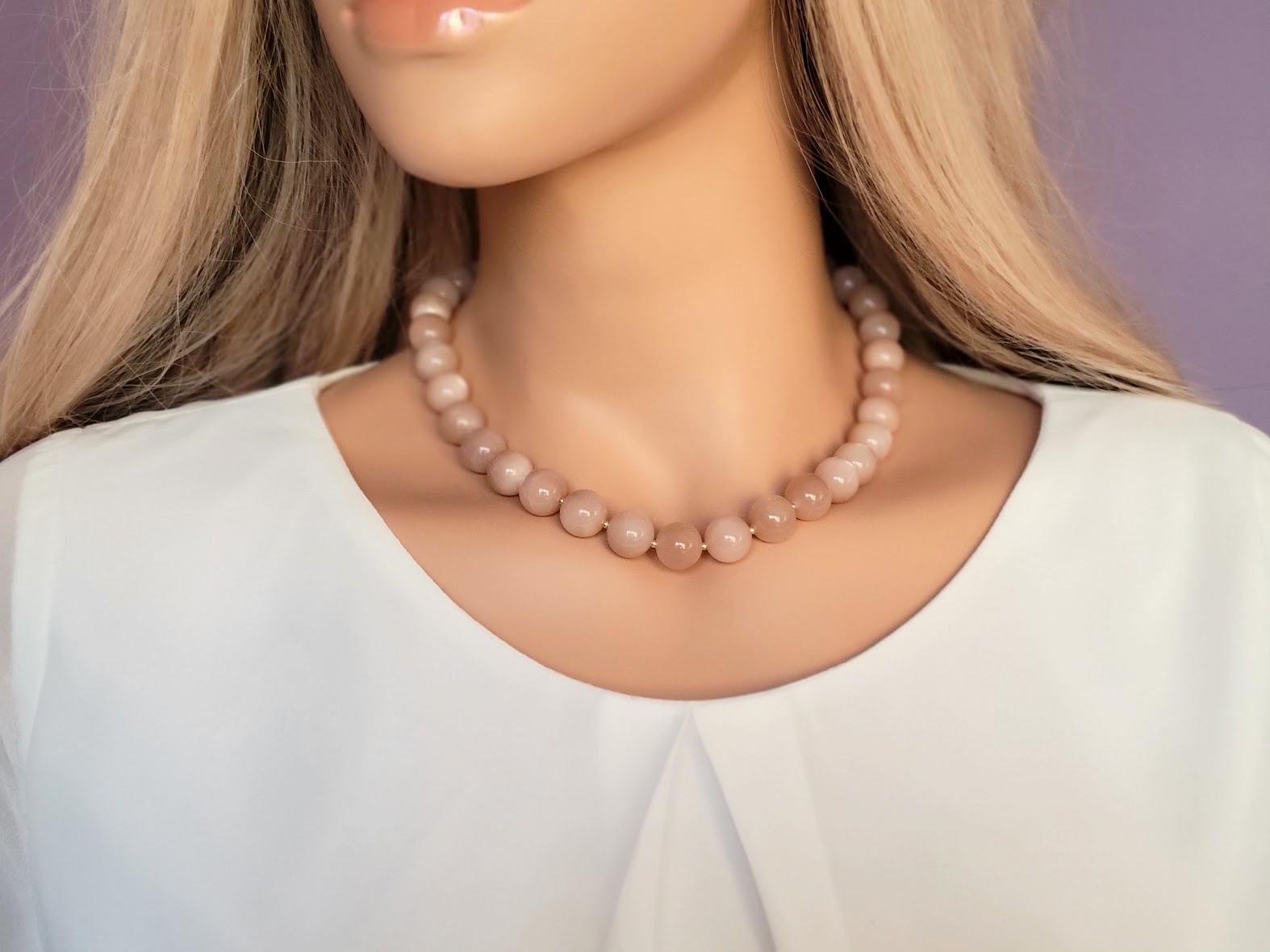 Bead Himalayas Peach Moonstone Gold Necklace For Sale