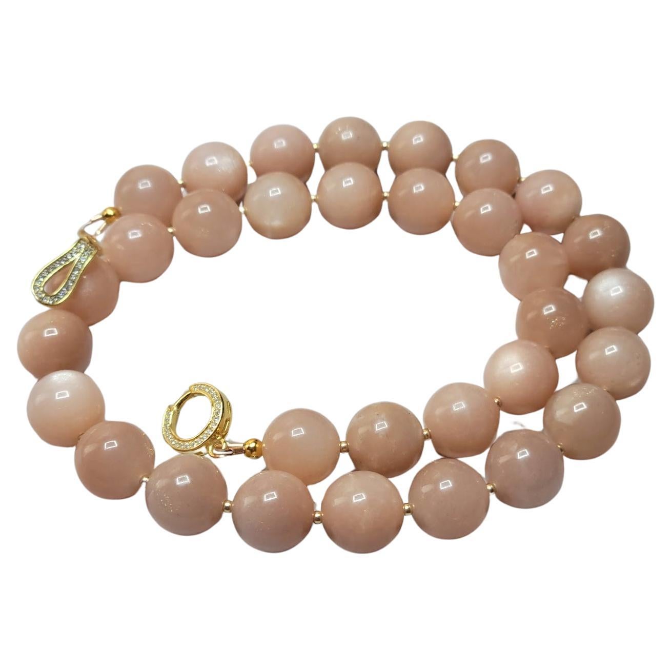 Himalayas Peach Moonstone Gold Necklace For Sale