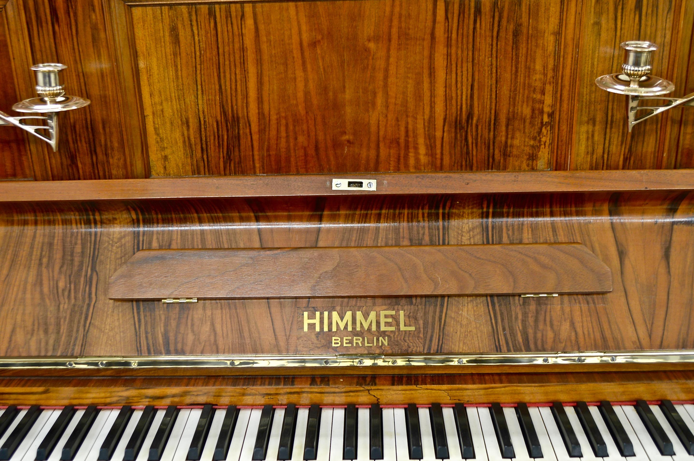 Himmel Berlin Piano in Burl Walnut 4