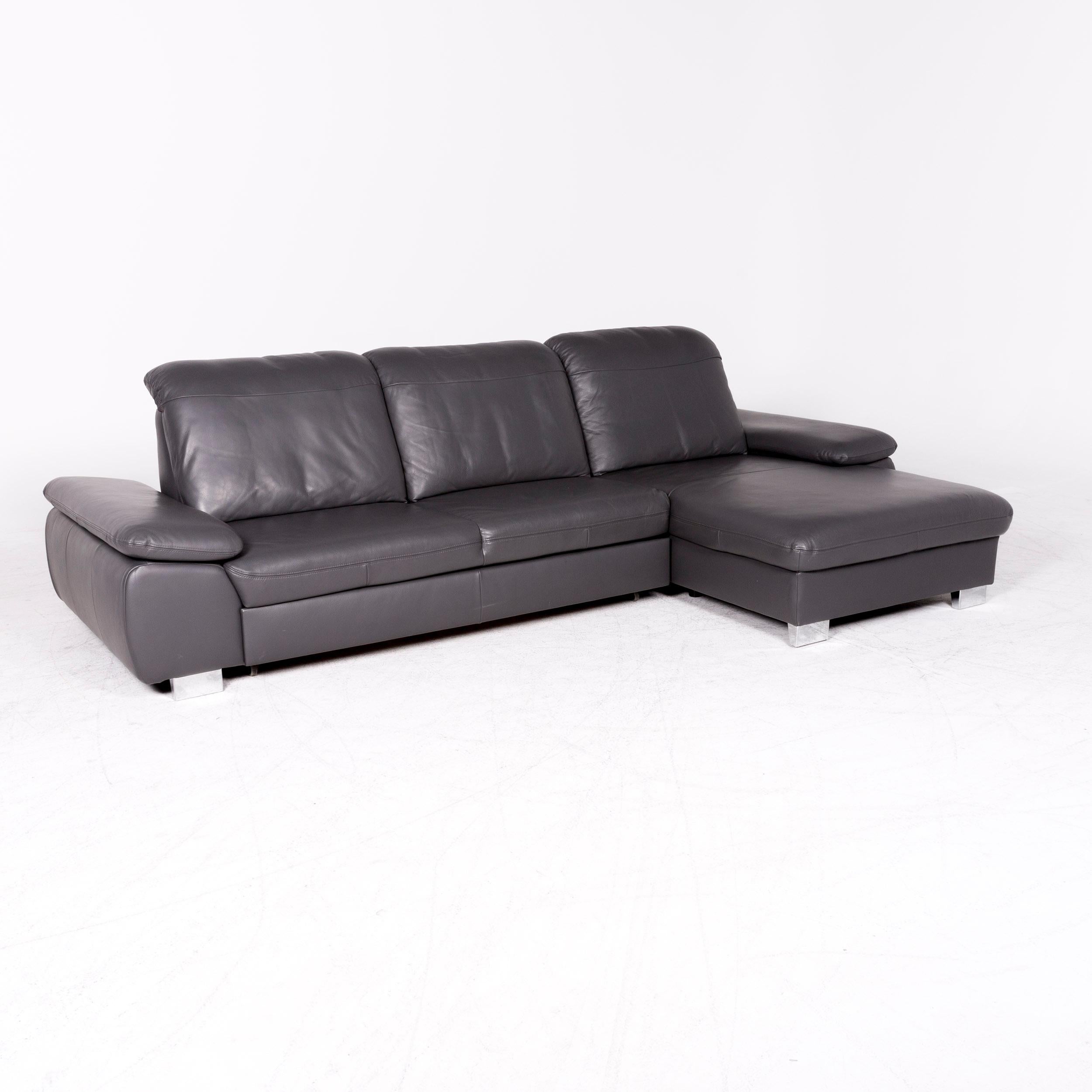 We bring to you a Himolla designer leather corner sofa gray genuine leather sofa couch
 

Product measures in centimeters:

Depth: 113
Width: 313
Height: 91
Seat-height: 43
Rest-height: 55
Seat-depth: 50
Seat-width: 240
Back-height: 51.