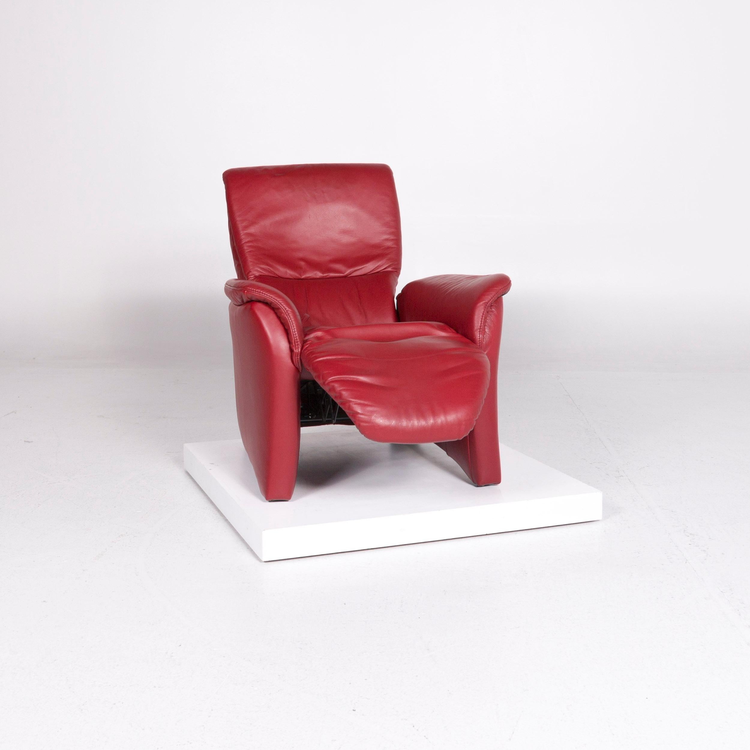 red relax chair