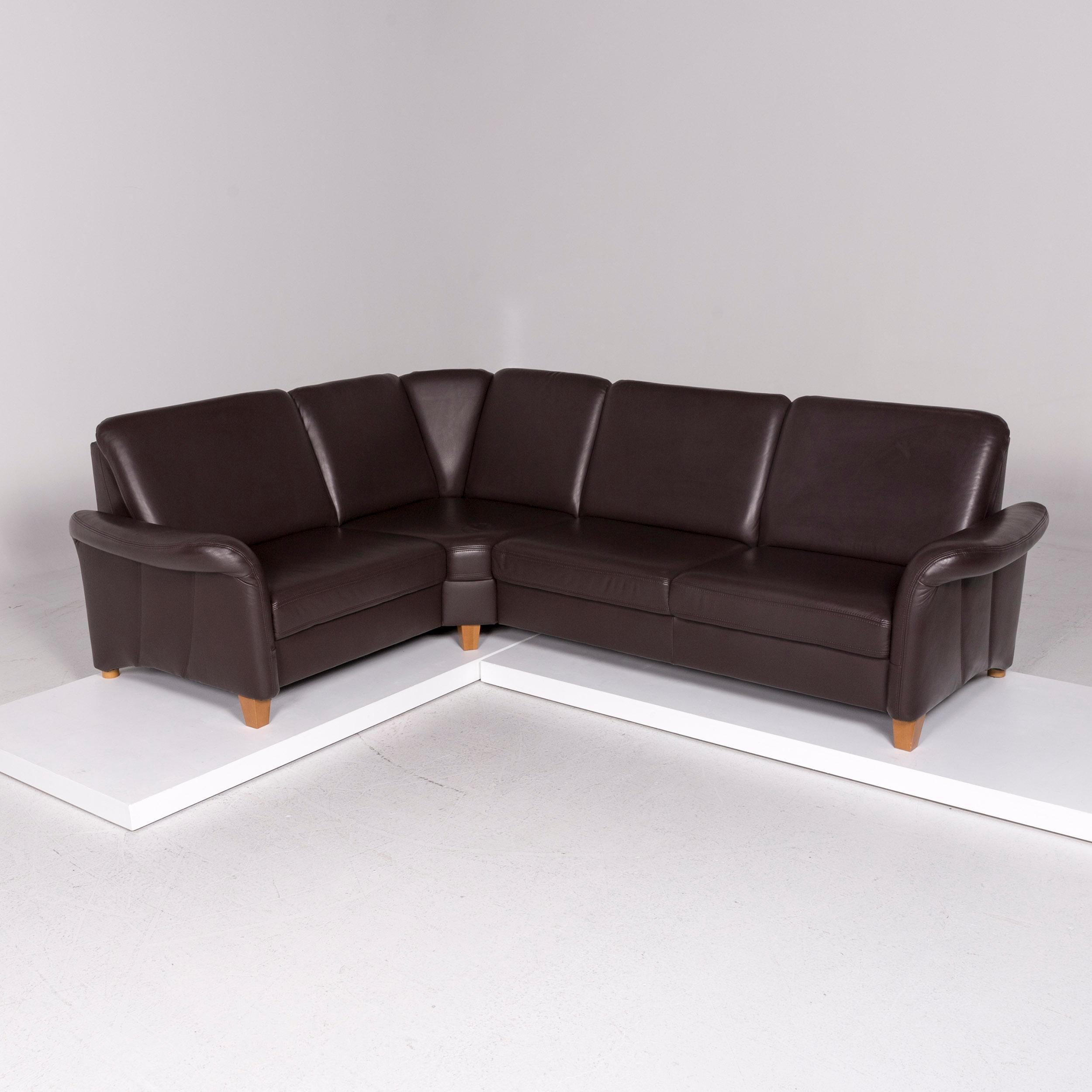 We bring to you a Himolla leather corner sofa brown dark brown sofa cocuch.

 

 Product measurements in centimeters:
 

Depth 90
Width 208
Height 95
Seat-height 49
Rest-height 69
Seat-depth 56
Seat-width 148
Back-height 48.