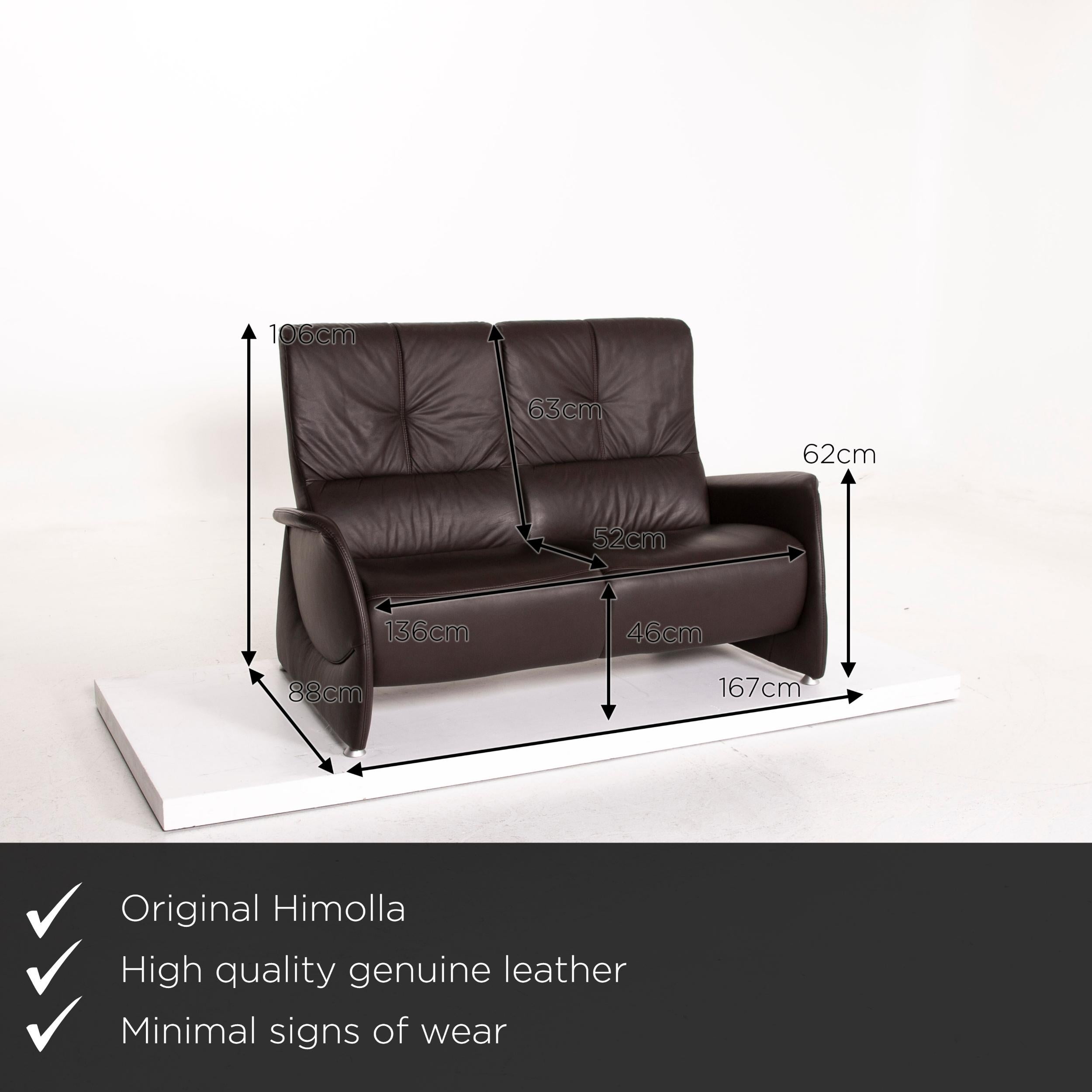 We present to you a Himolla leather sofa brown dark brown two-seat function couch.

 

 Product measurements in centimeters:
 

Depth 88
Width 167
Height 106
Seat height 46
Rest height 62
Seat depth 52
Seat width 136
Back height 63.