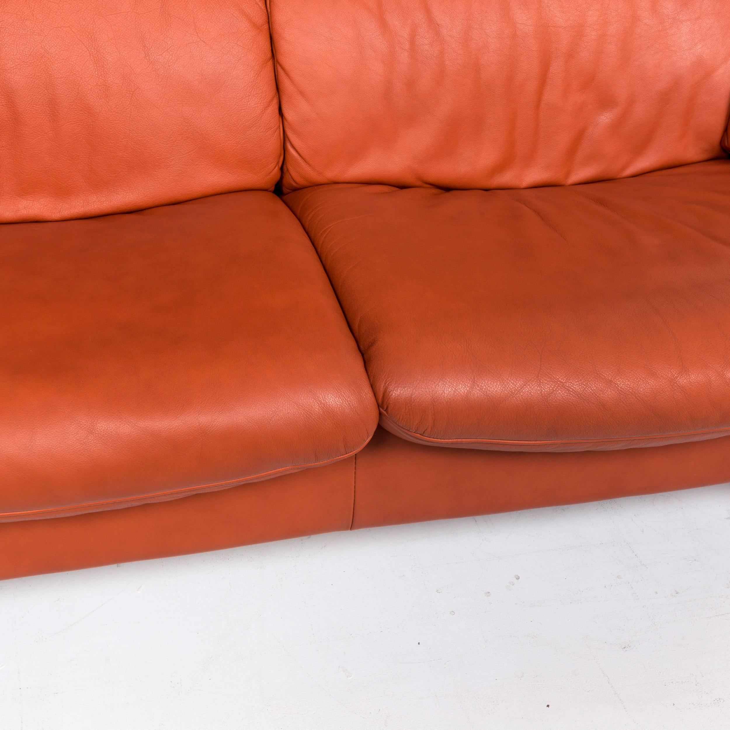 Himolla Leder Sofa Orange Terrakotta Zweisitzer relax Function Couch aus Leder (Polnisch) im Angebot