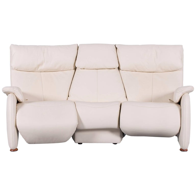 Himolla Trapez Sofa Off-White Three-Seat Couch Recliner at 1stDibs | himolla  trapezsofa