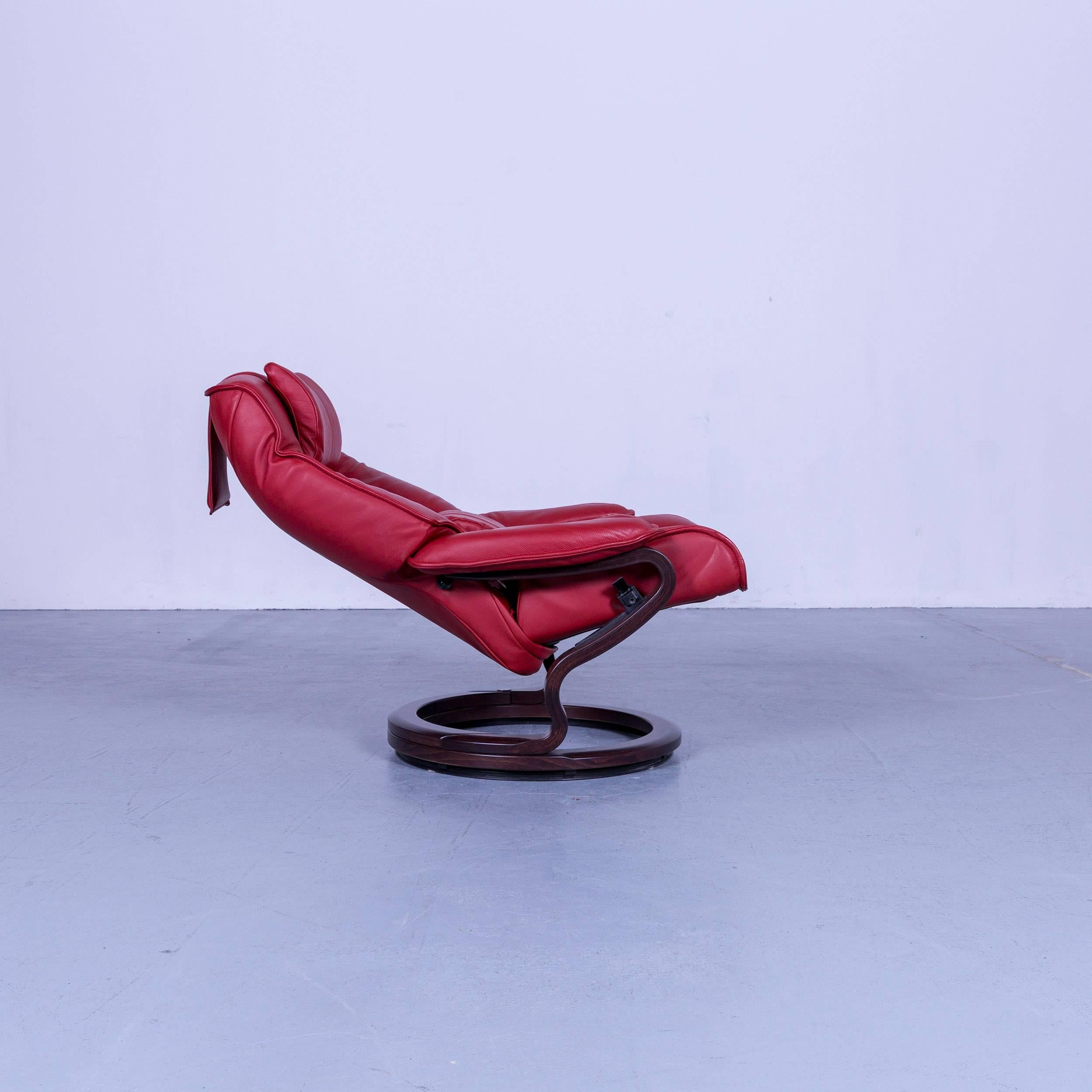 Himolla Zerostress Armchair and Footstool Set Leather Red Recliner In Good Condition In Cologne, DE