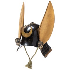 Hineno-zunari kabuto, head-shaped samurai helmet with hamaguri (clams)