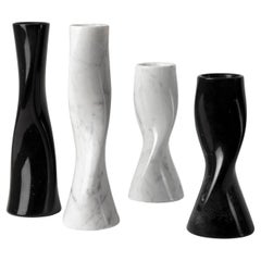 Hineri, Vase en marbre noir Marquina