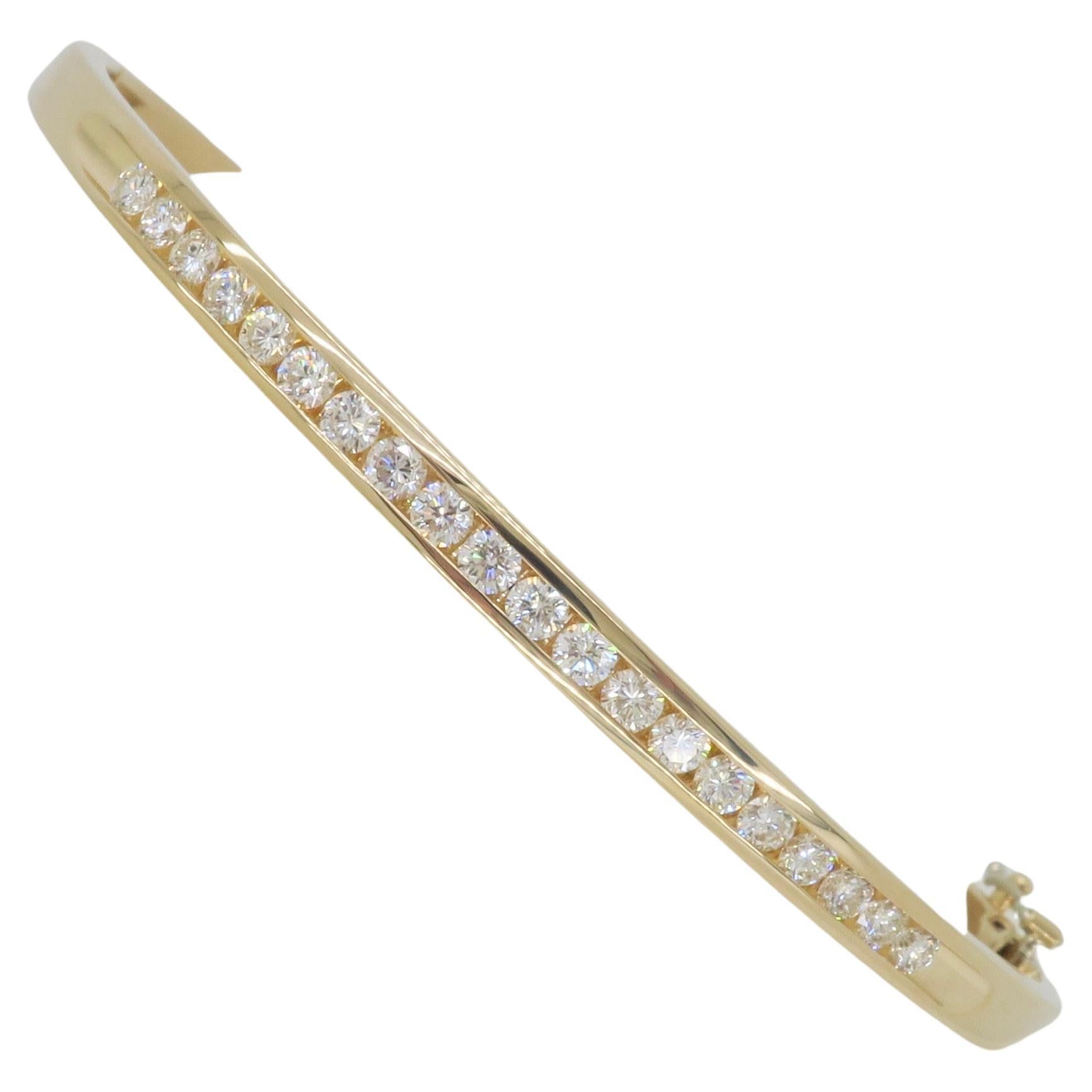 Hinge Diamond Bangle Bracelet in 14k Yellow Gold For Sale at 1stDibs
