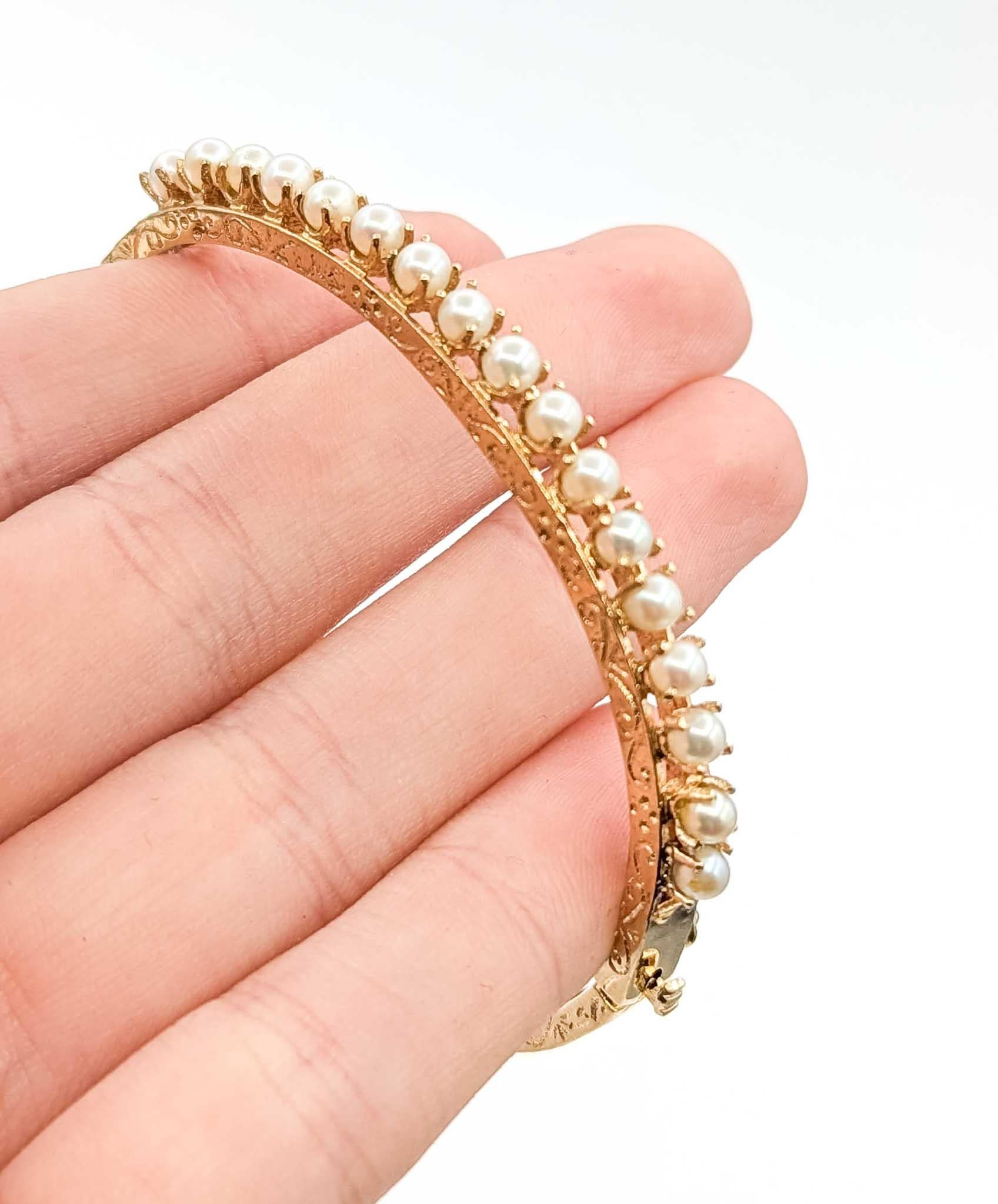 Taglio rotondo Bracciale con perle a cerniera in oro giallo 14 ct. in vendita