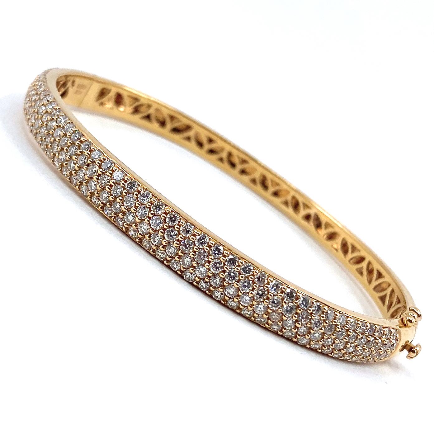 Armreif mit Scharnier und 2,50 Karat natürlichen Mikro-Pavé-Diamanten in 18K Roségold 2