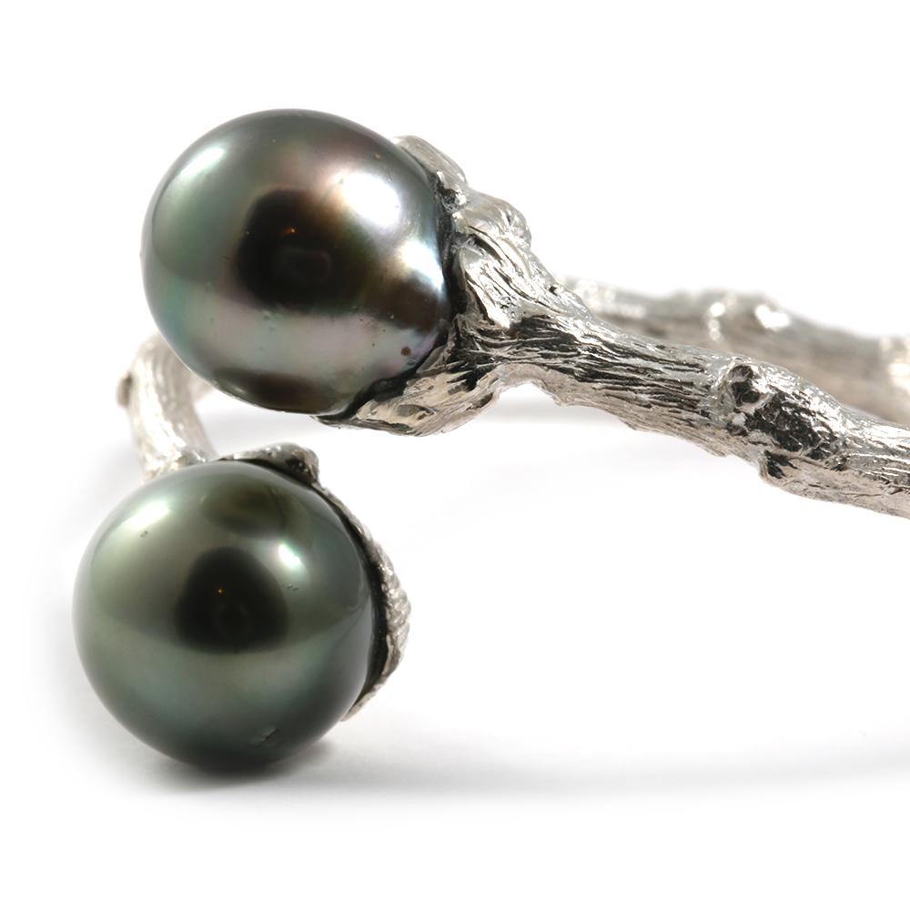 Uncut Hinged Bypass Bracelet in Sterling Silver with Tahitian Pearls For Sale