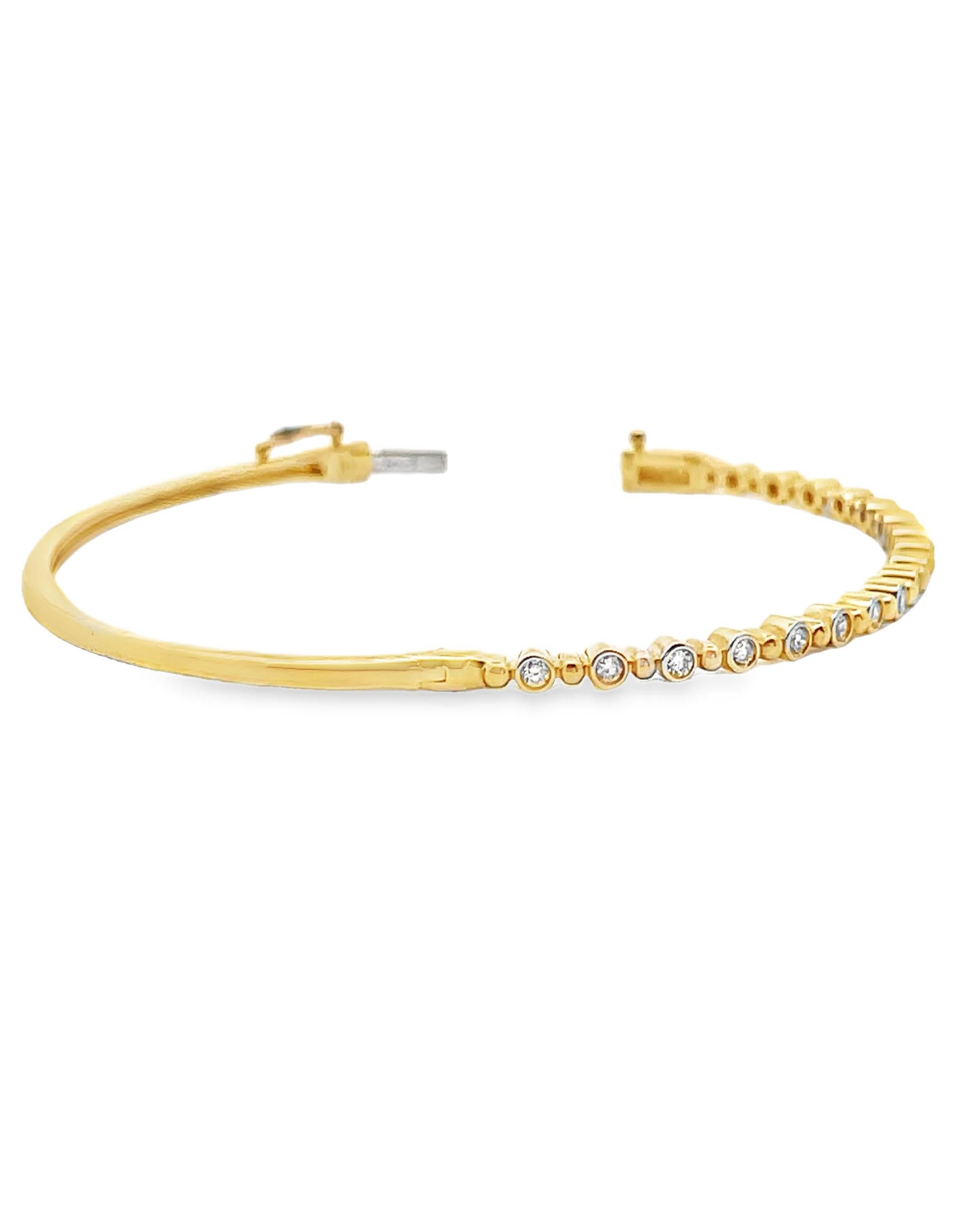 Bracciale con diamanti a cerniera in oro giallo 14K con chiusura di sicurezza In condizioni Nuovo in vendita a Old Tappan, NJ
