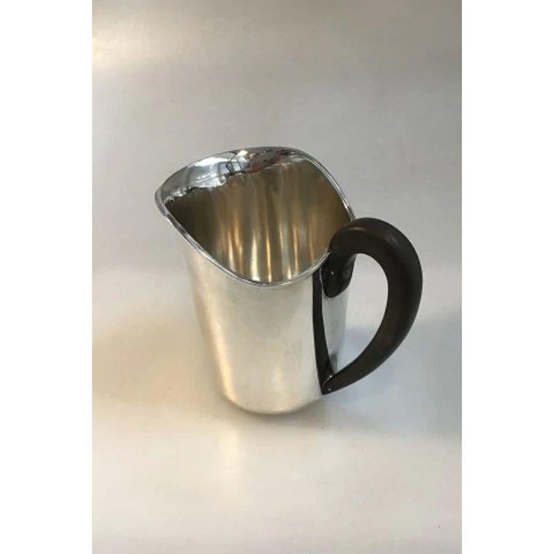 Hingelberg sterling silver milk pitcher by Svend Weihrauch.

Measures 11,5cm / 4 1/2