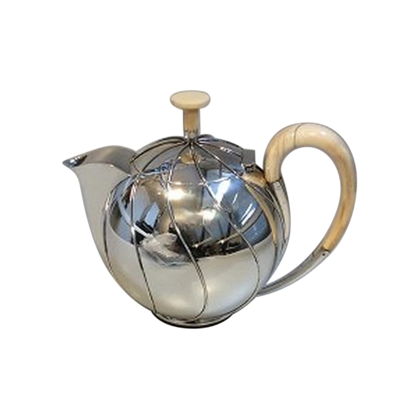 Hingelberg Sterling Silver Tea Pot designed by Svend Weihrauch For Sale
