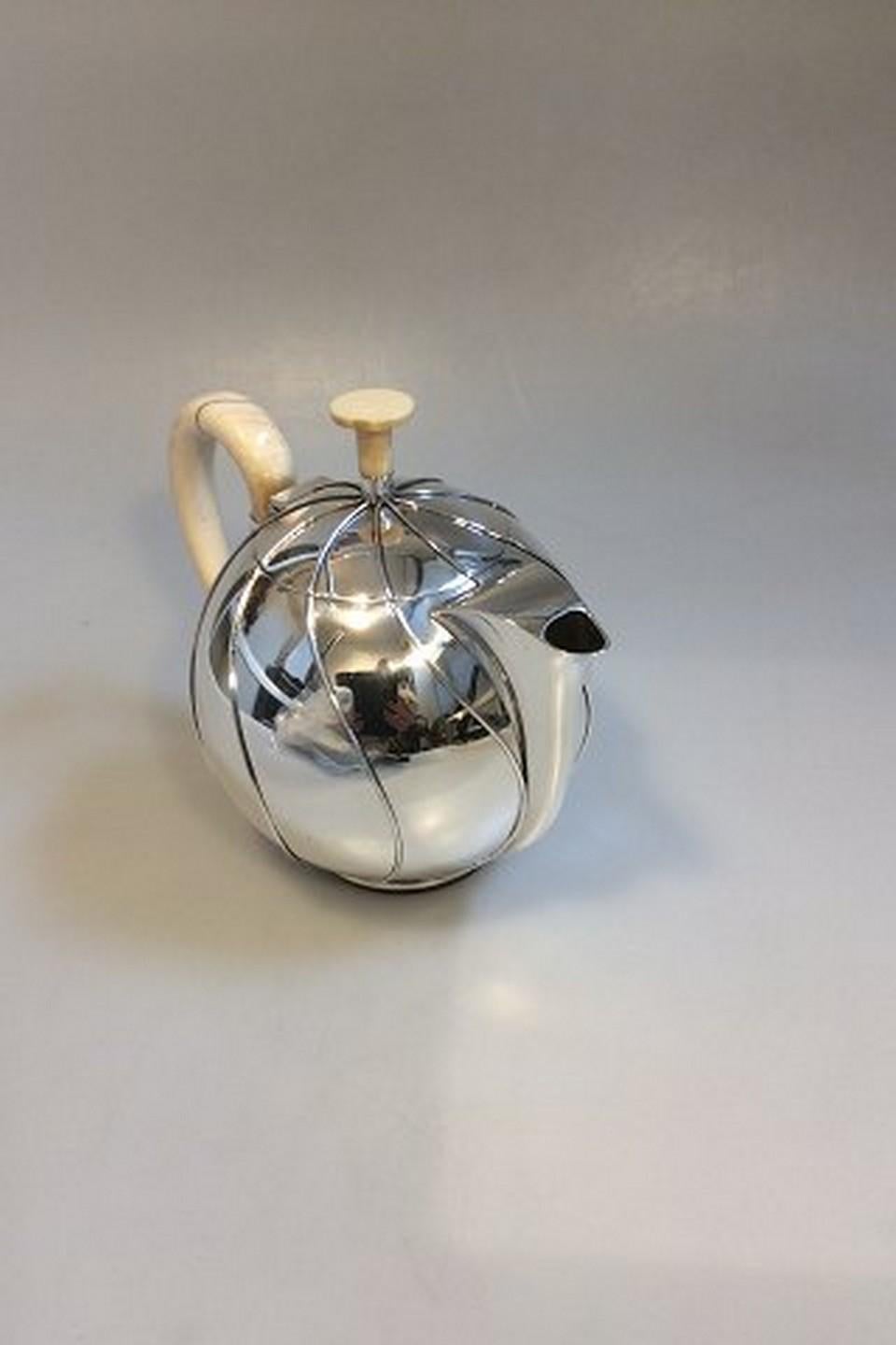 Danish Hingelberg Sterling Silver Tea Pot designed by Svend Weihrauch For Sale