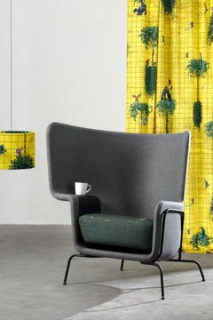 Hip Armchair in Metal & Upholstery With Right Armrest by Quinti Sedute