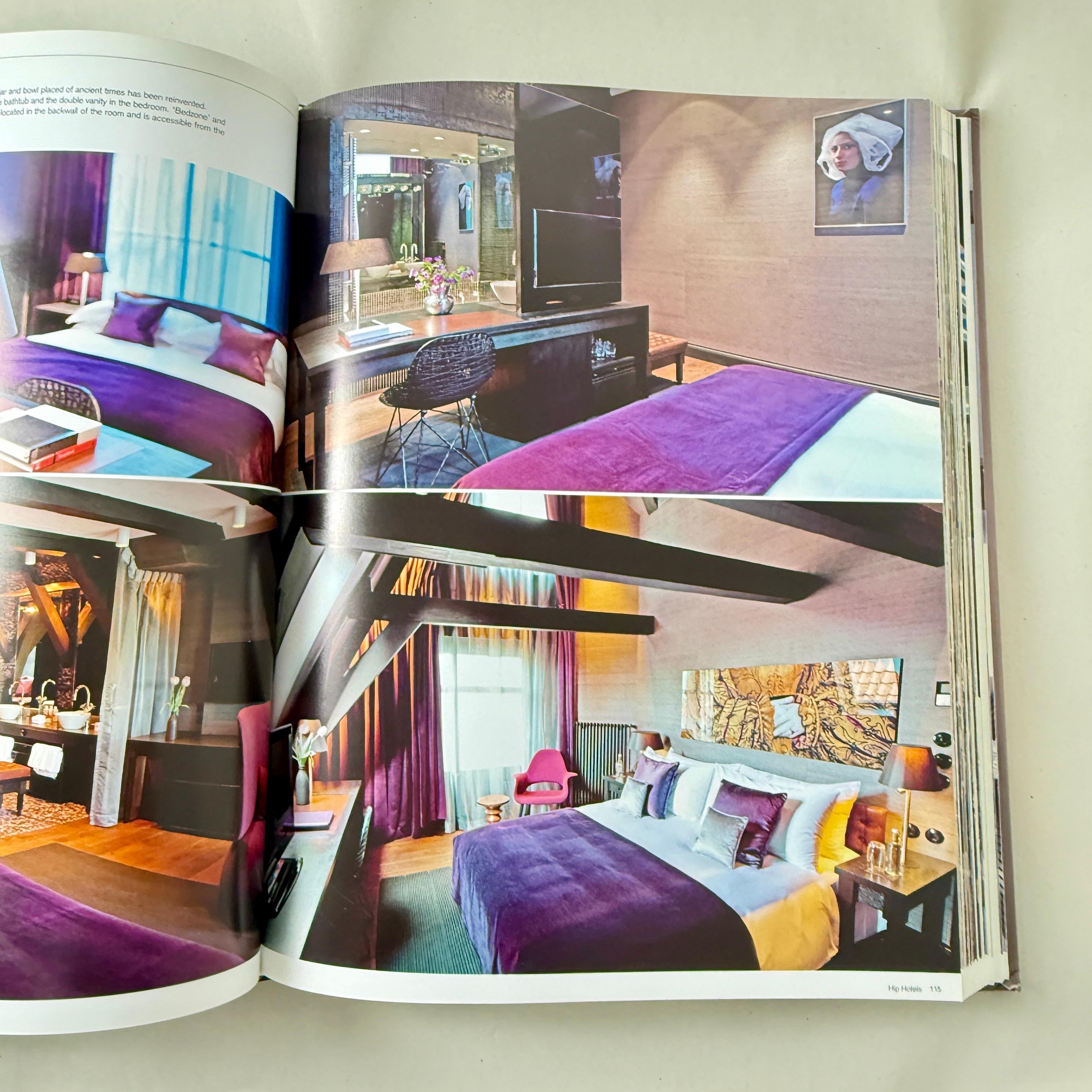 XXIe siècle et contemporain HIP Hotels, livre relié d'architecture et de design - 2011 en vente