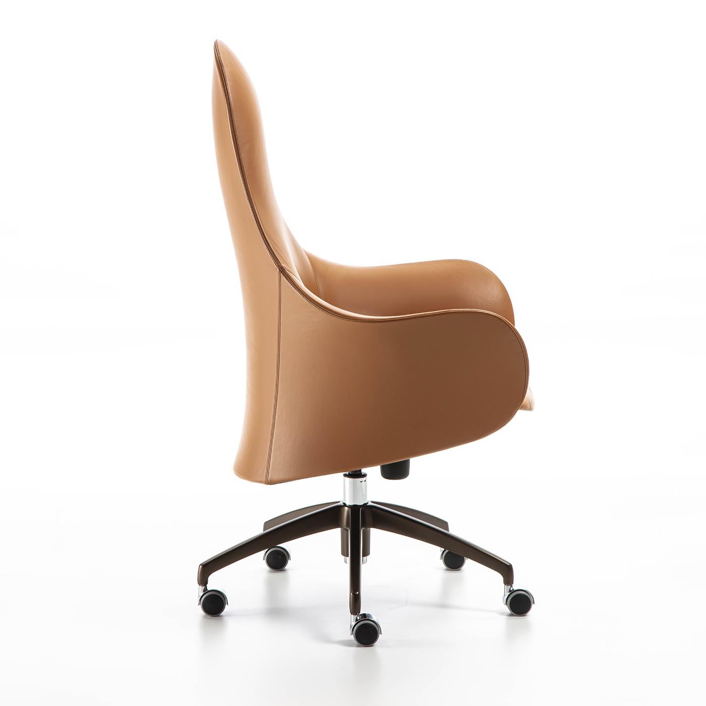 Hipod Swivel Base Chair by Giulio Manzoni In New Condition For Sale In Milan, IT