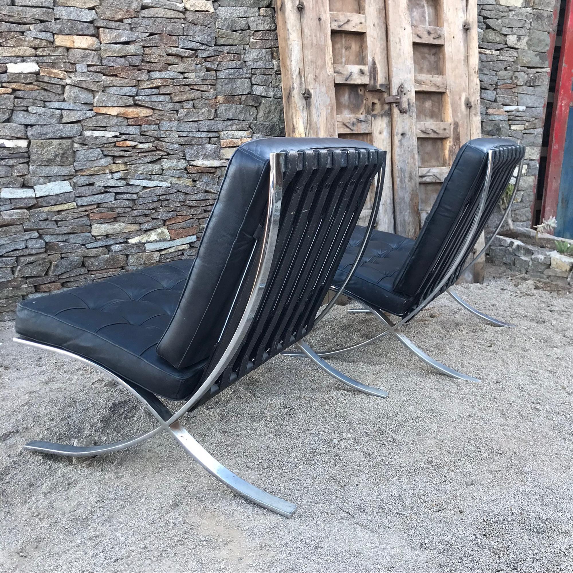 Hippest Black Barcelona Leather Lounge Chairs designer Mies van der Rohe 1970s 3
