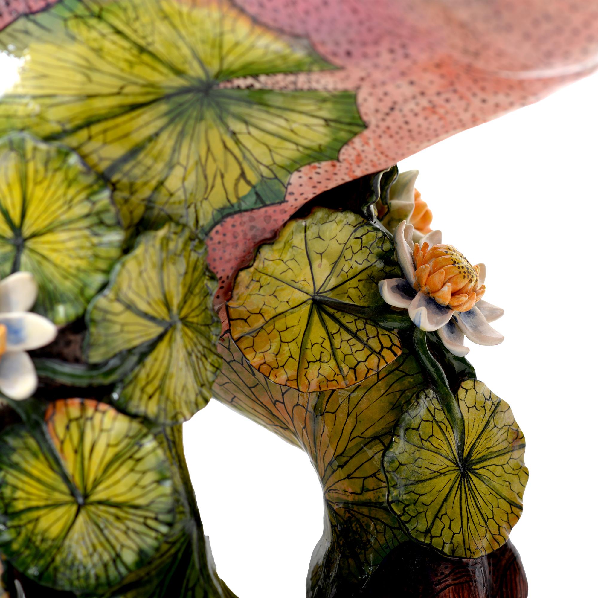 Moderne Sculpture cavalière Hippo et nénuphars, Hand Made in South Africa