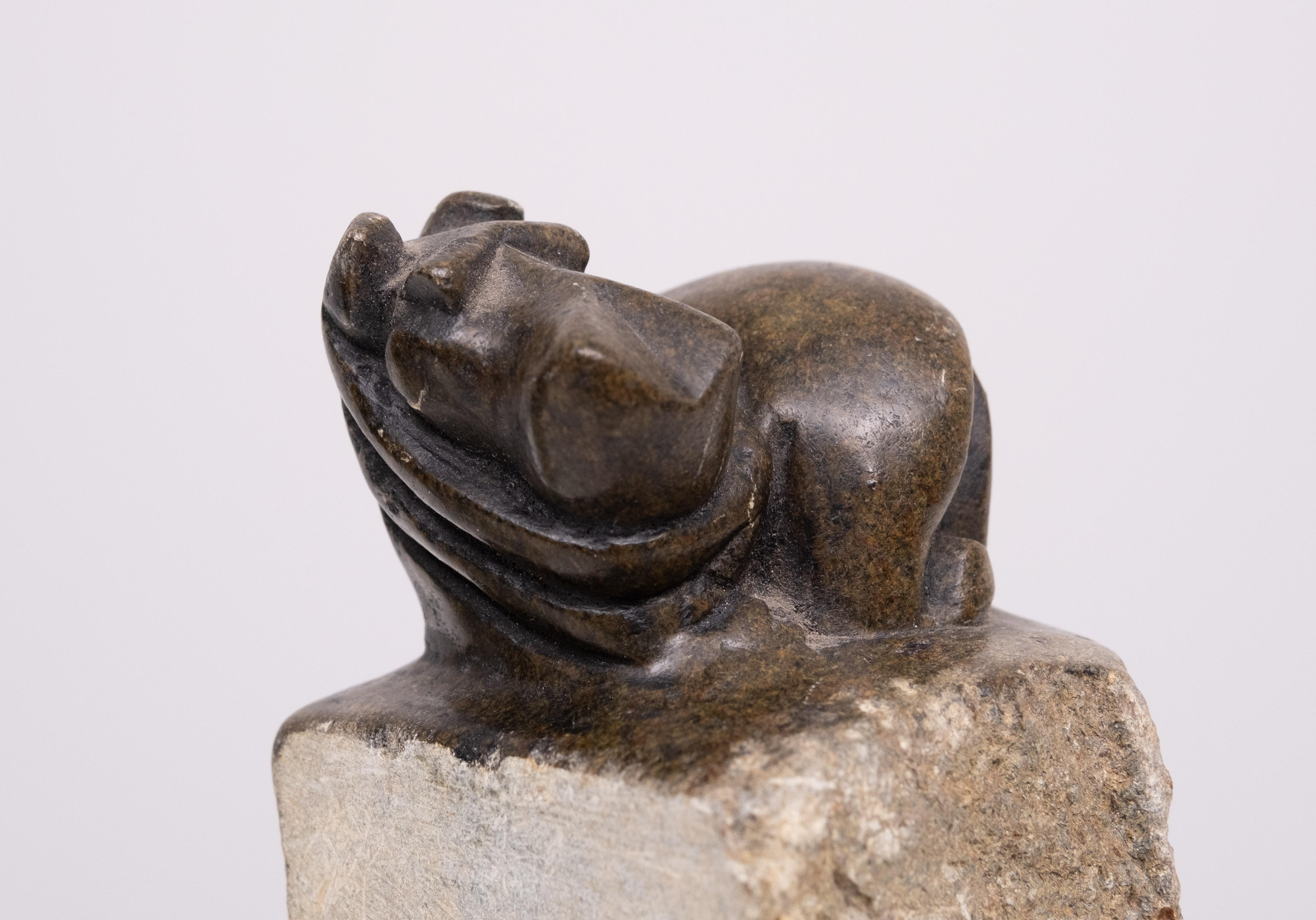 Finlandais Hippo Bookends Granite Hand carved 1980s Finland en vente