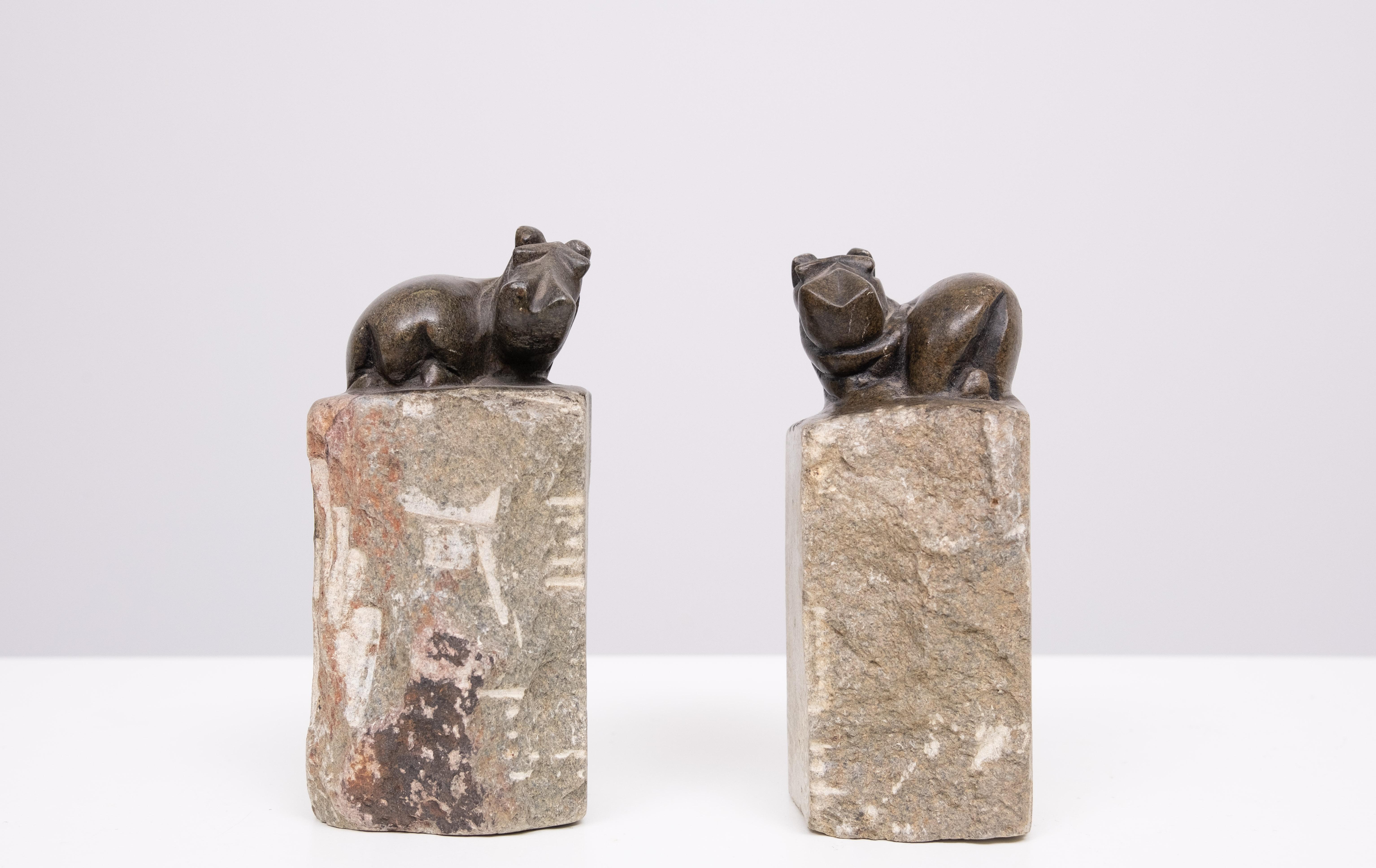 Hippo Bookends Granite Hand carved 1980s Finland Bon état - En vente à Den Haag, NL