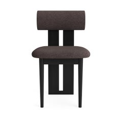 Sedia 'Hippo' di Norr11, Oak nero, Barnum Bouclé col.11