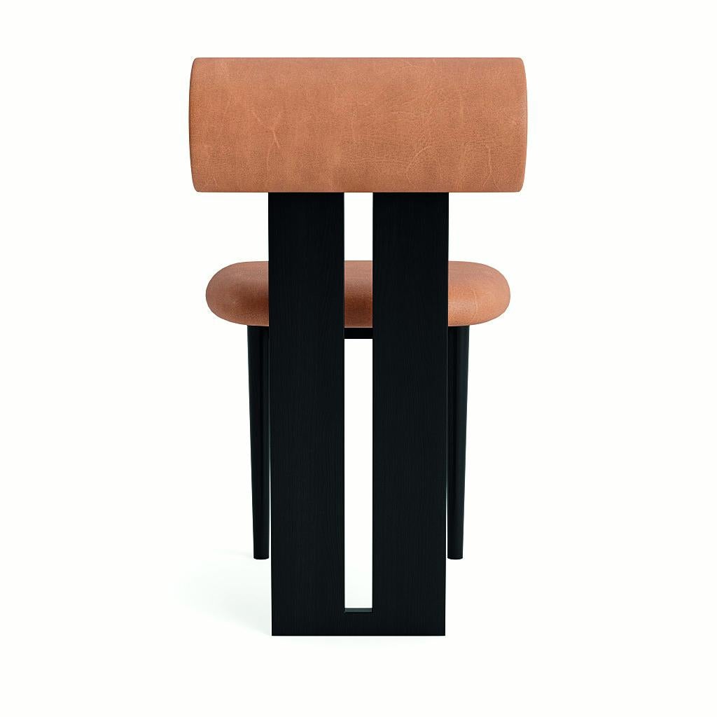 Stuhl „Hippo“ von Norr11, schwarze Eiche, Kamelie aus Leder (Skandinavische Moderne) im Angebot