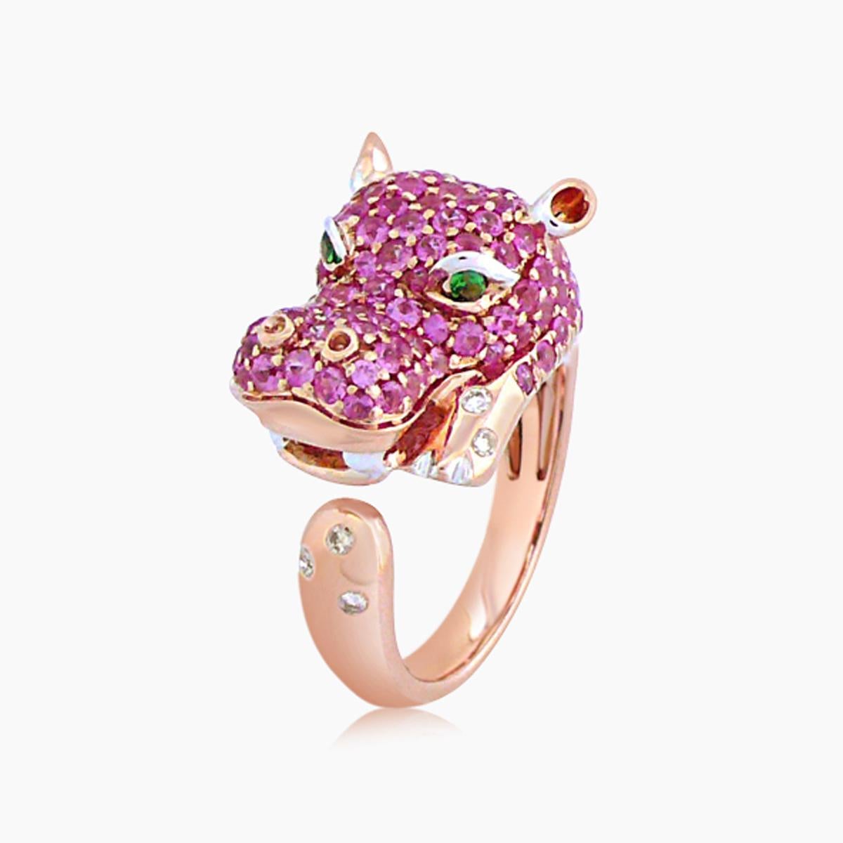Taille mixte Bague animalière Hippo en or rose 18 carats, saphir rose, grenat vert et pavé de diamants en vente