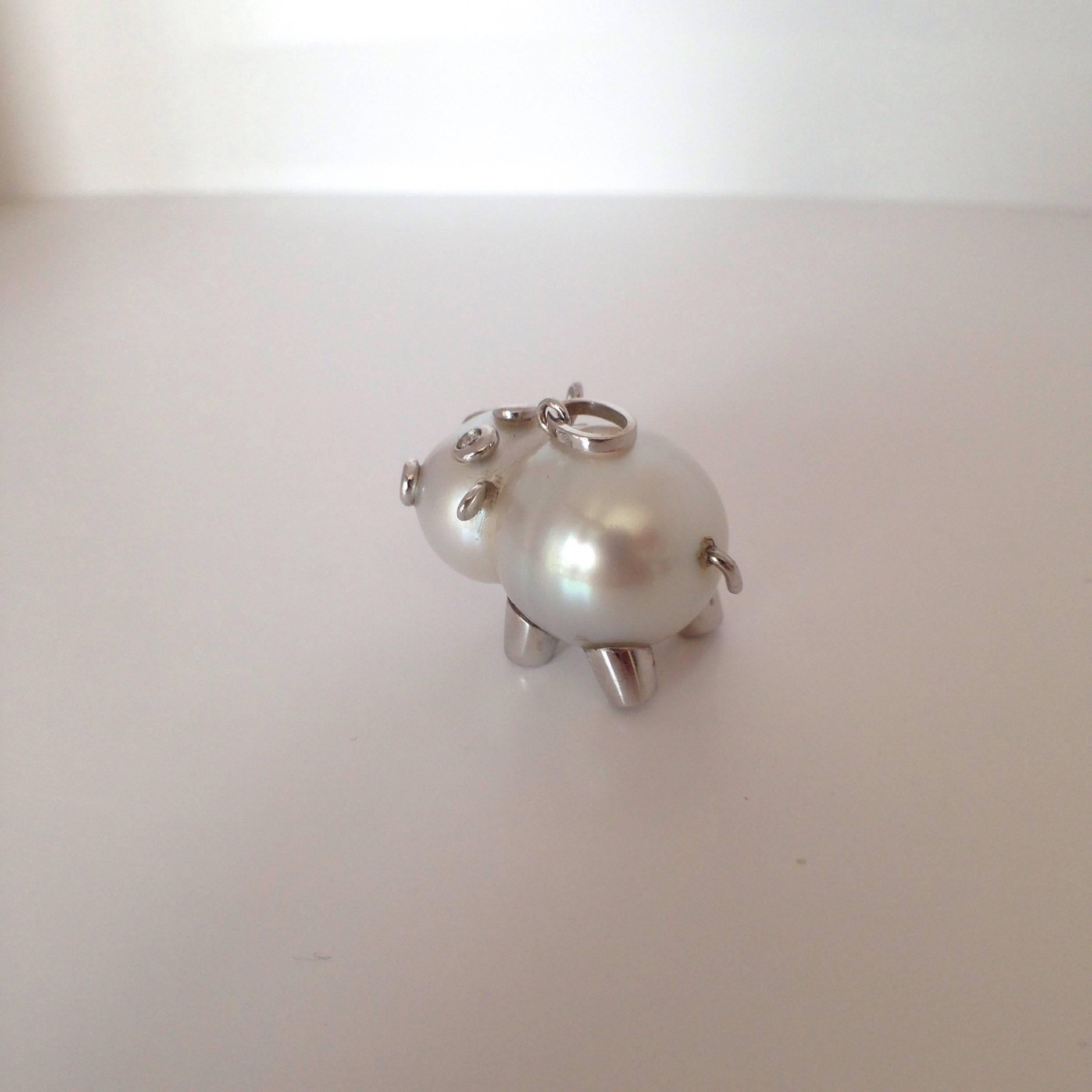 Petronilla Hippo White Diamond Australian Pearl 18K Gold Pendant/Necklace Italy 1