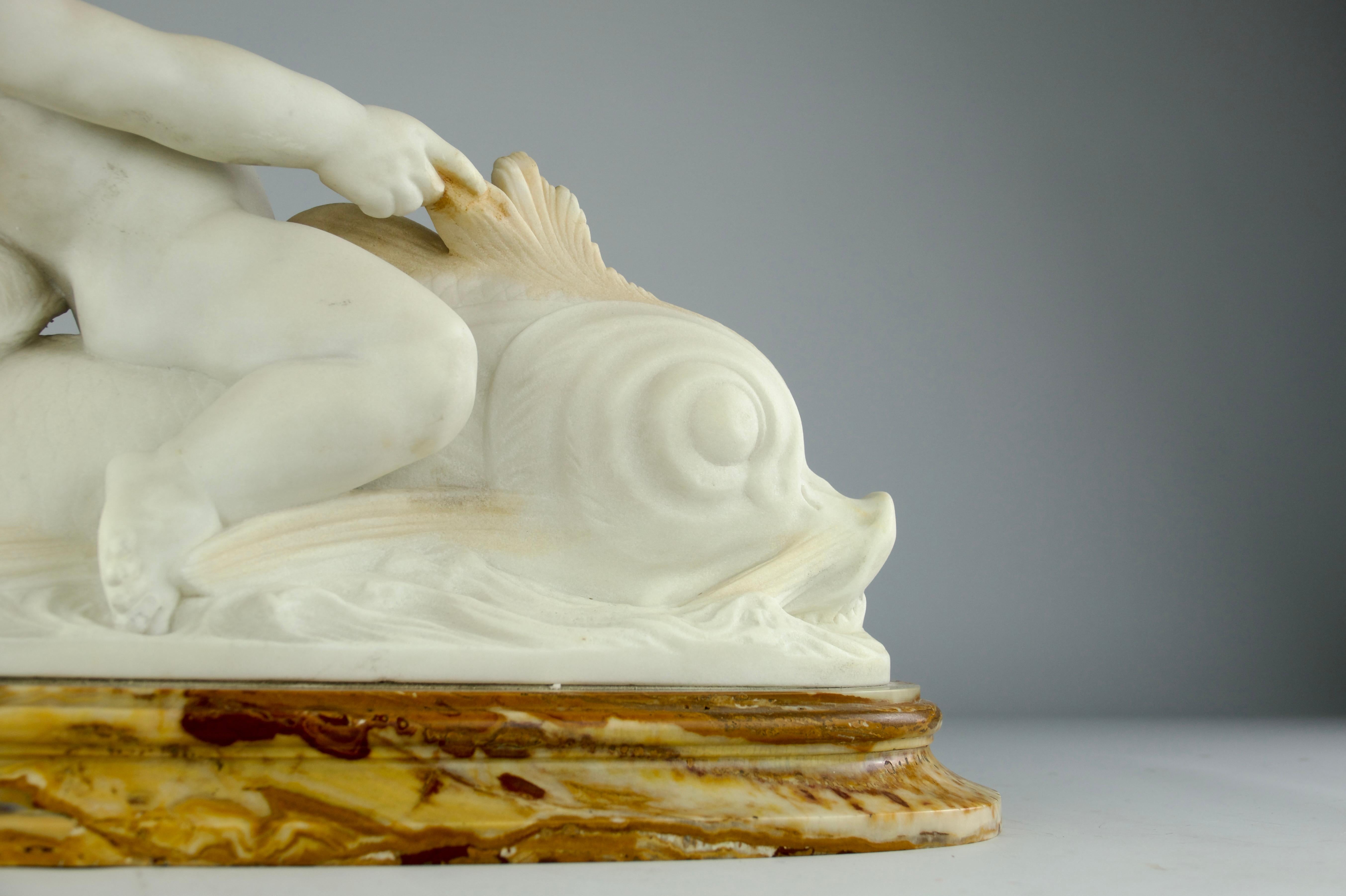 Hippolyte Ferrat, Skulptur eines Cherubs, der auf einem Delphin reitet, Frankreich 19. Jahrhundert im Angebot 5