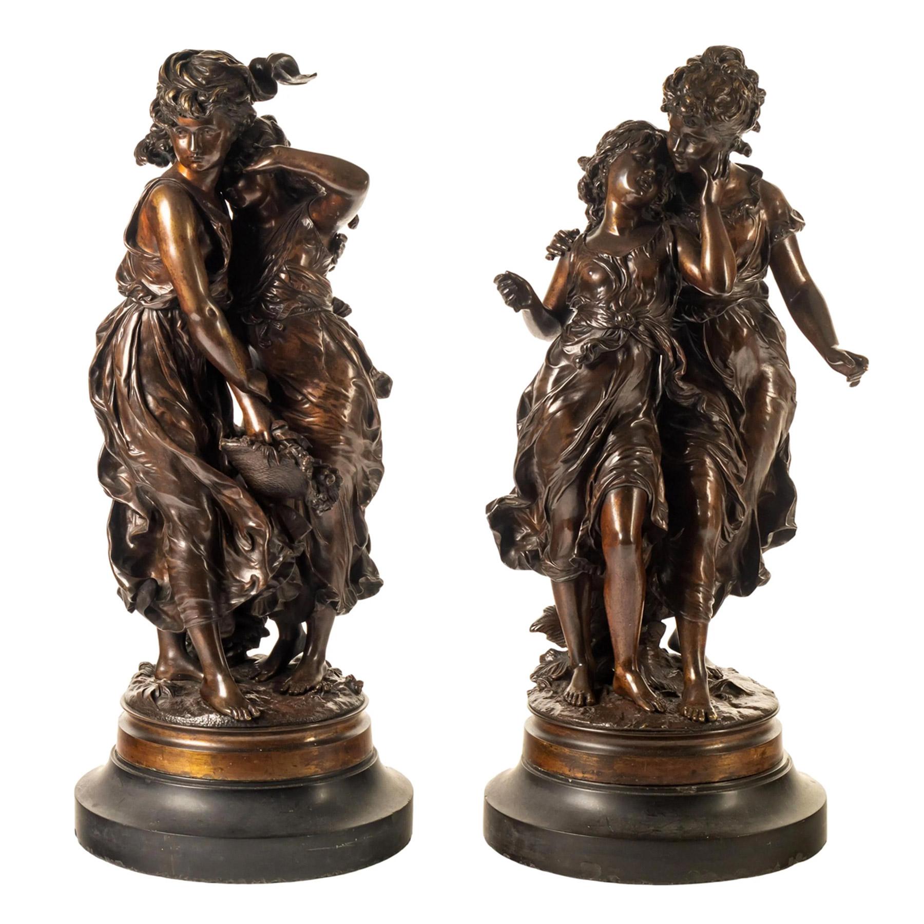 Hippolyte François Moreau Figurative Sculpture – Paar patinierte Bronzeskulpturen von Hippolyte Moreau, Paar