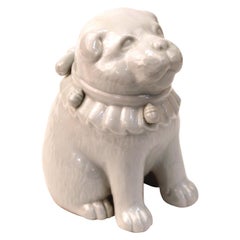 Chiot en porcelaine japonaise Hirado