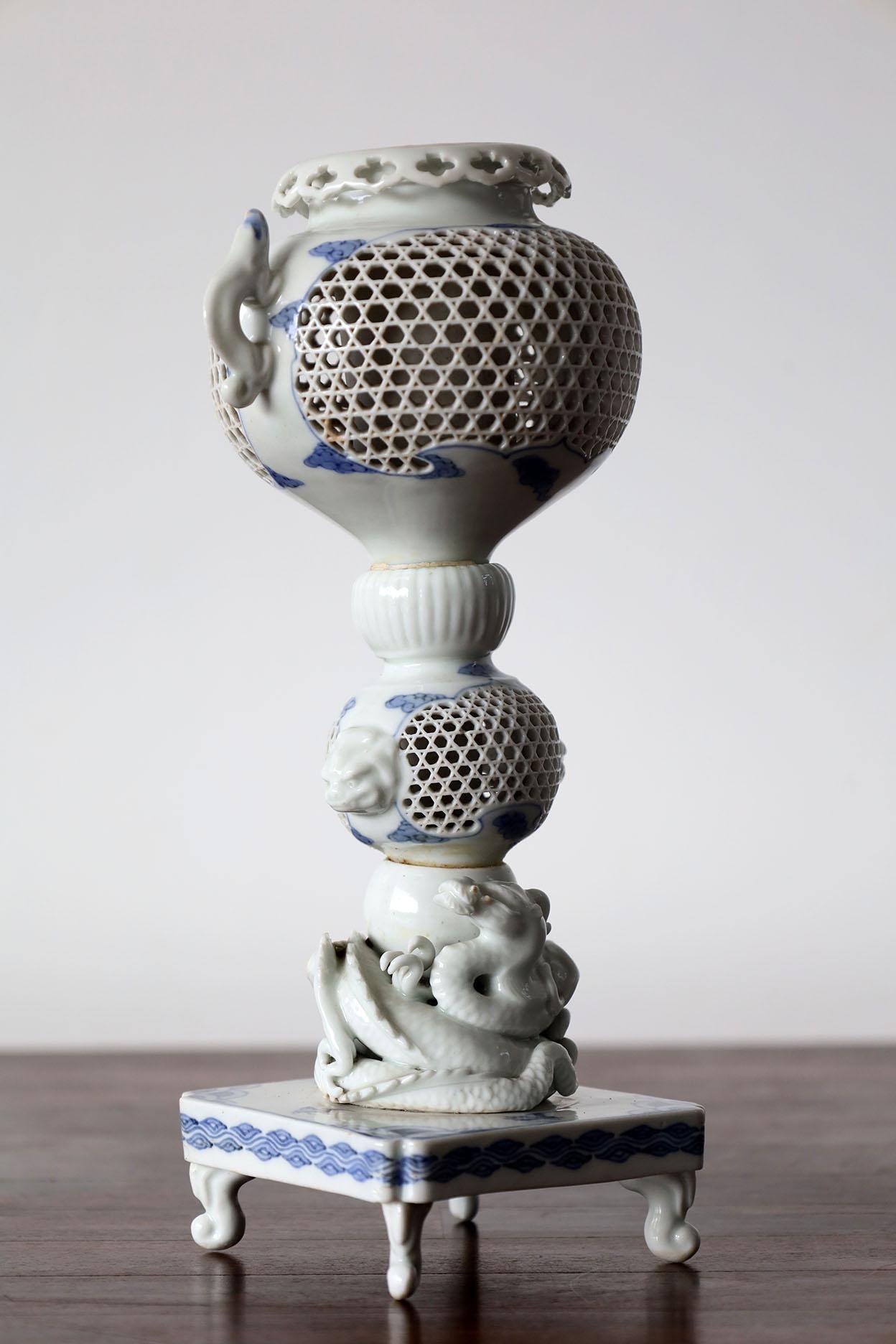 Japonisme Hirado Porcelain Koro Censer  Meiji Dynasty For Sale