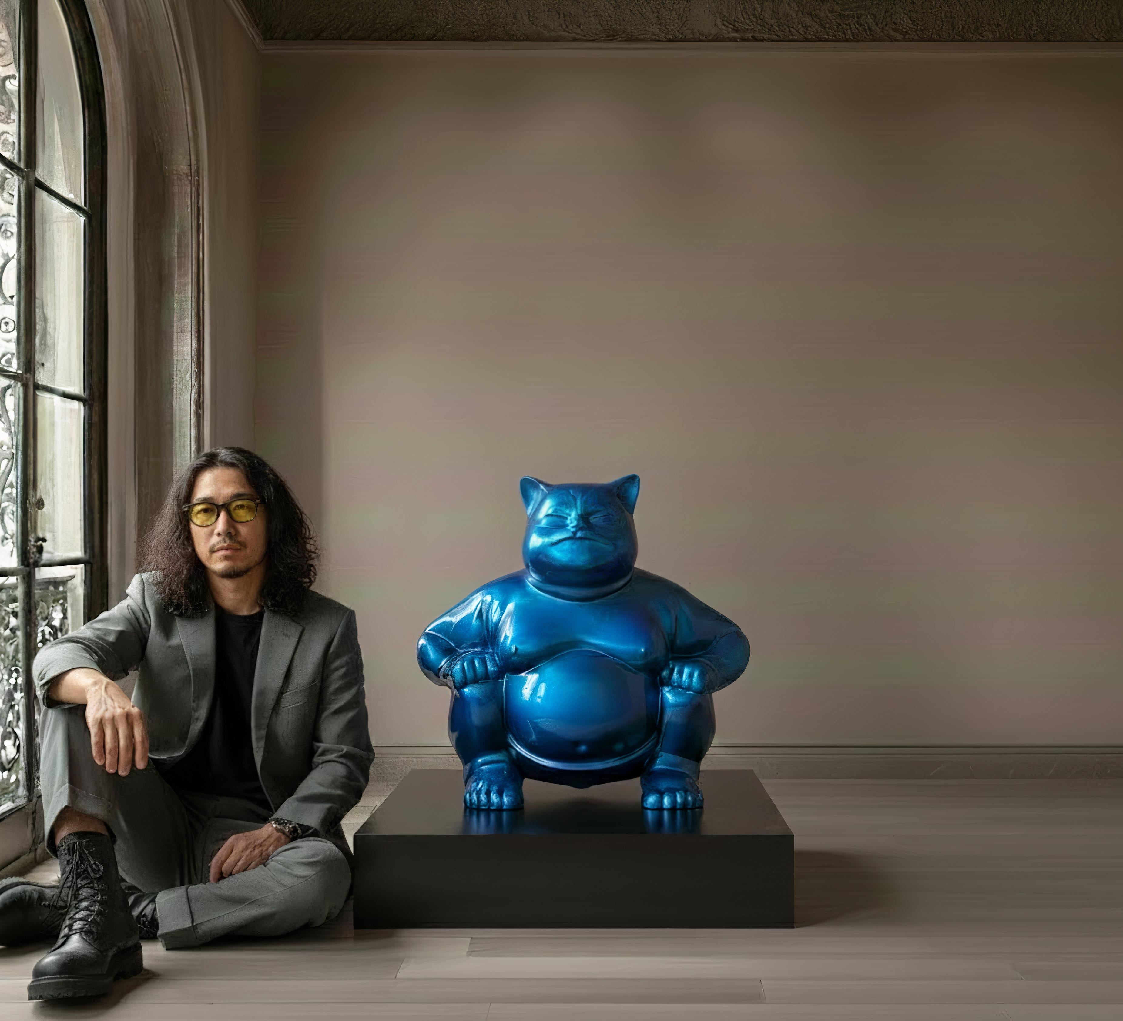 Elegant Sumocat :  Blu Dance and Battles of Balance - Contemporary Sculpture by HIRO ANDO