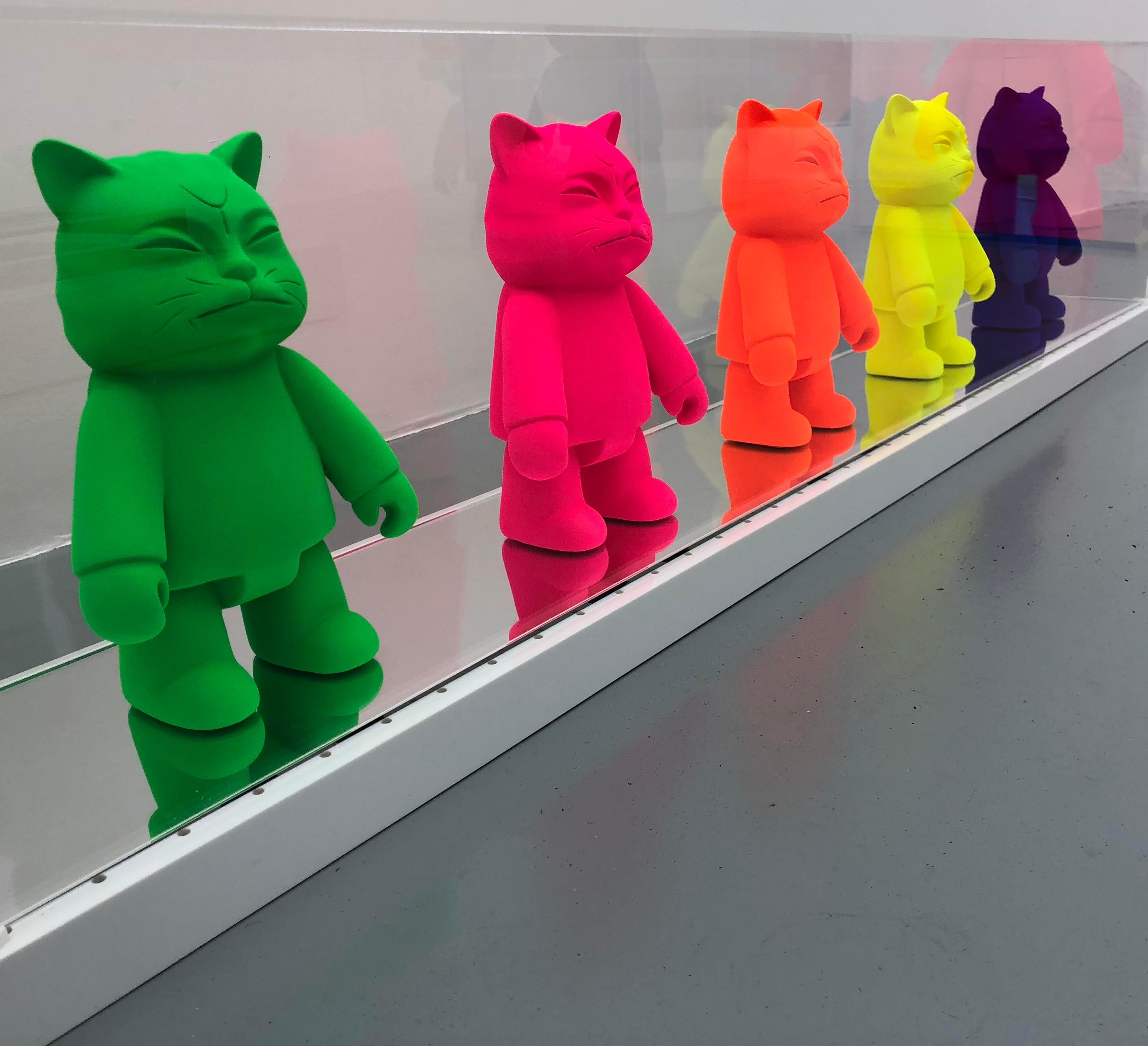 Fivefold Robotcats: Spiriti del Pantheon del Neon - Sculpture Contemporaneo di HIRO ANDO