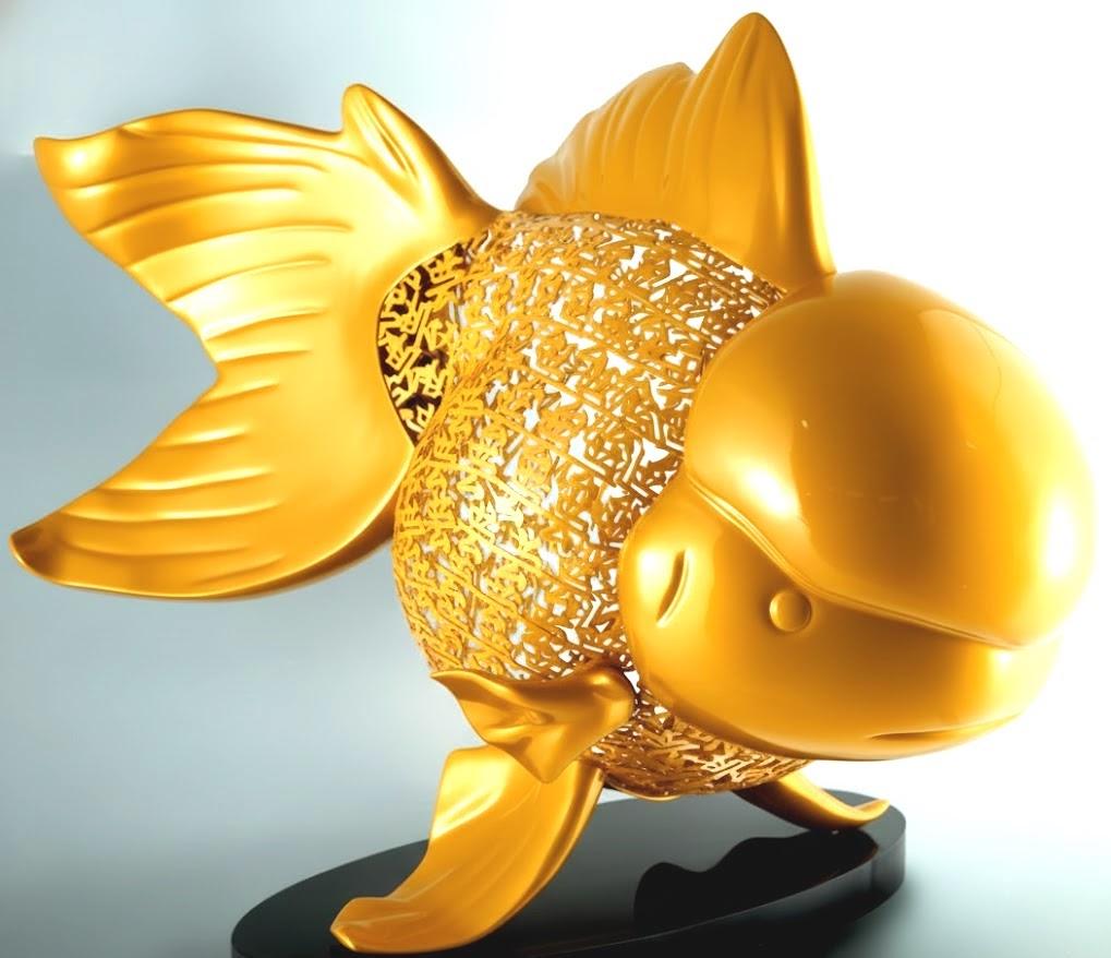 Majestueux Nishikigoi en métal Splendor : Aqueous Grandeur Yellow en vente 1