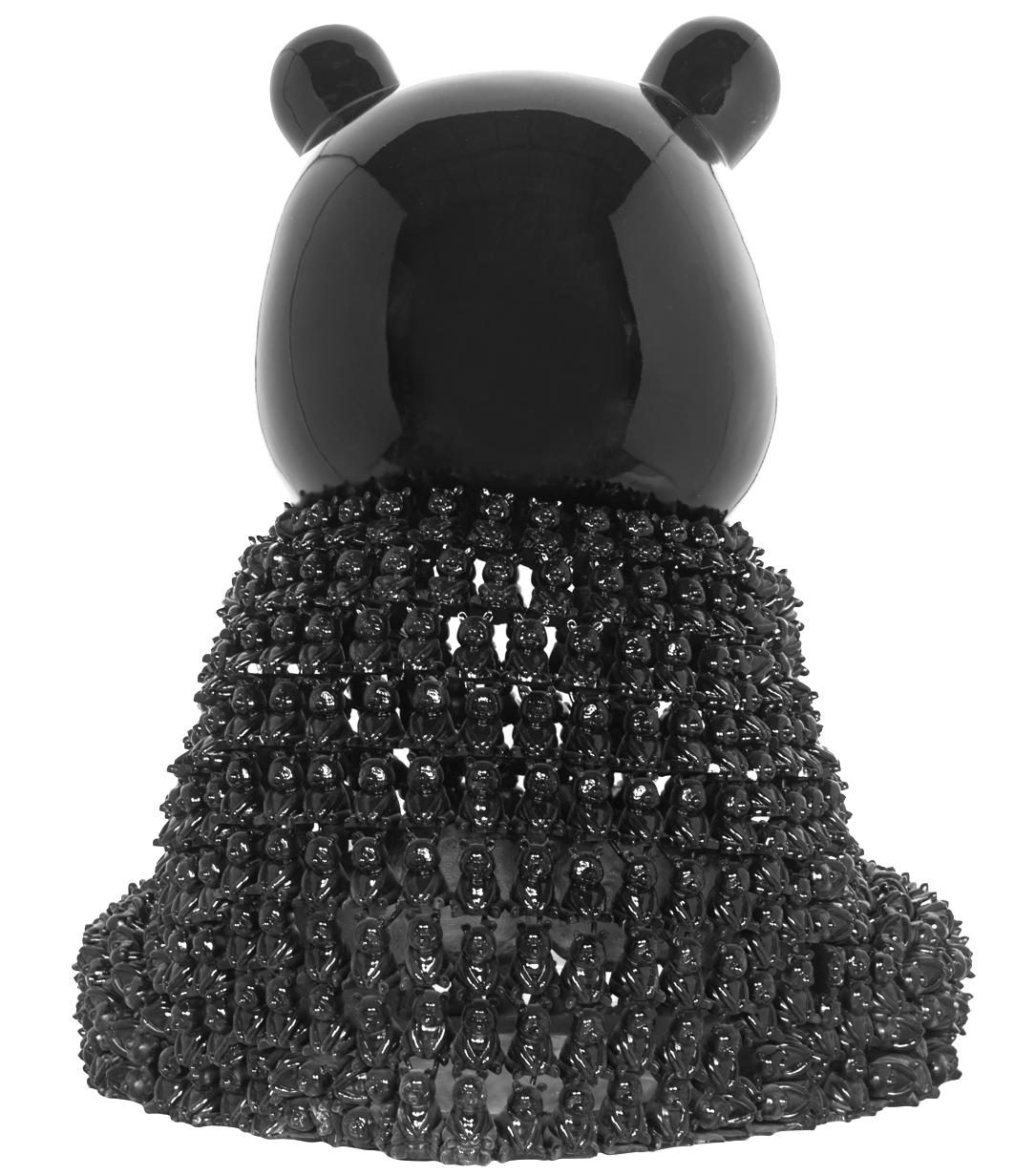 Pandason's Black: un balletto lillipuziano di meraviglie cromatiche in vendita 6