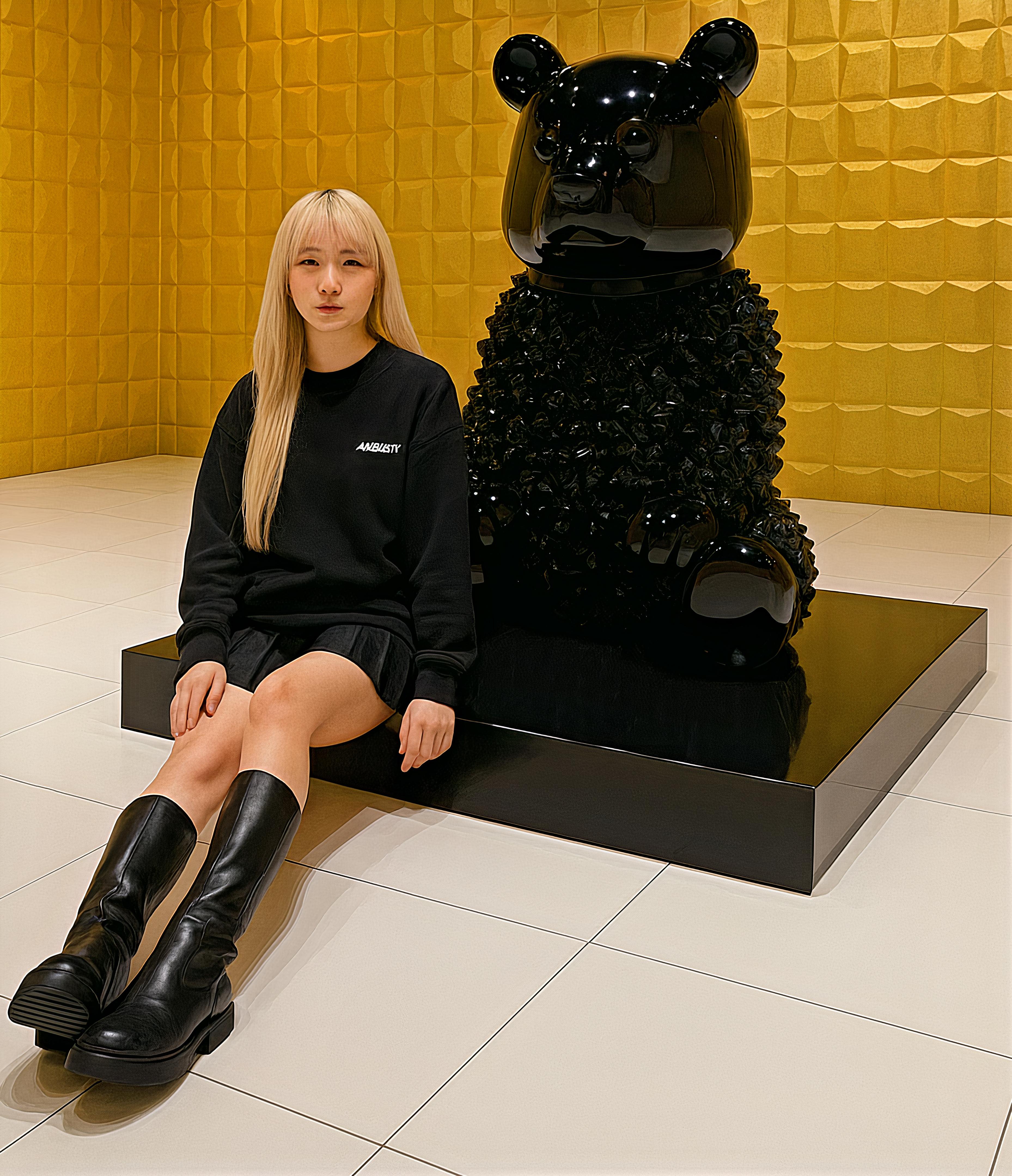 Pandason's Black : A Lilliputian Ballet of Chromatic Marvels