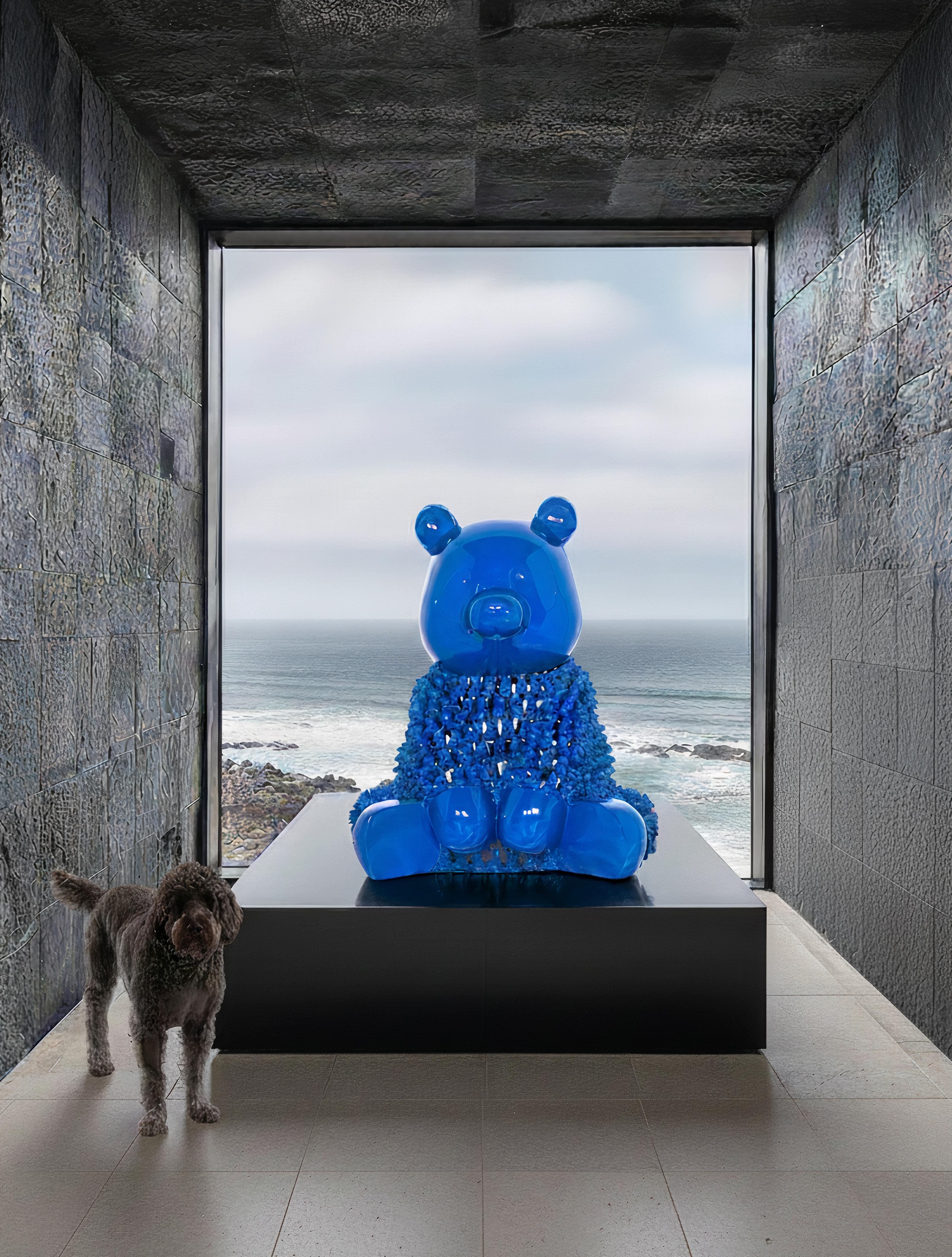 Pandason's Blu : A Lilliputian Ballet of Chromatic Marvels