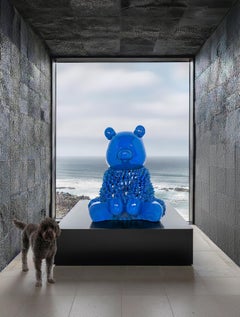 Pandason's Blu : A Lilliputian Ballet of Chromatic Marvels