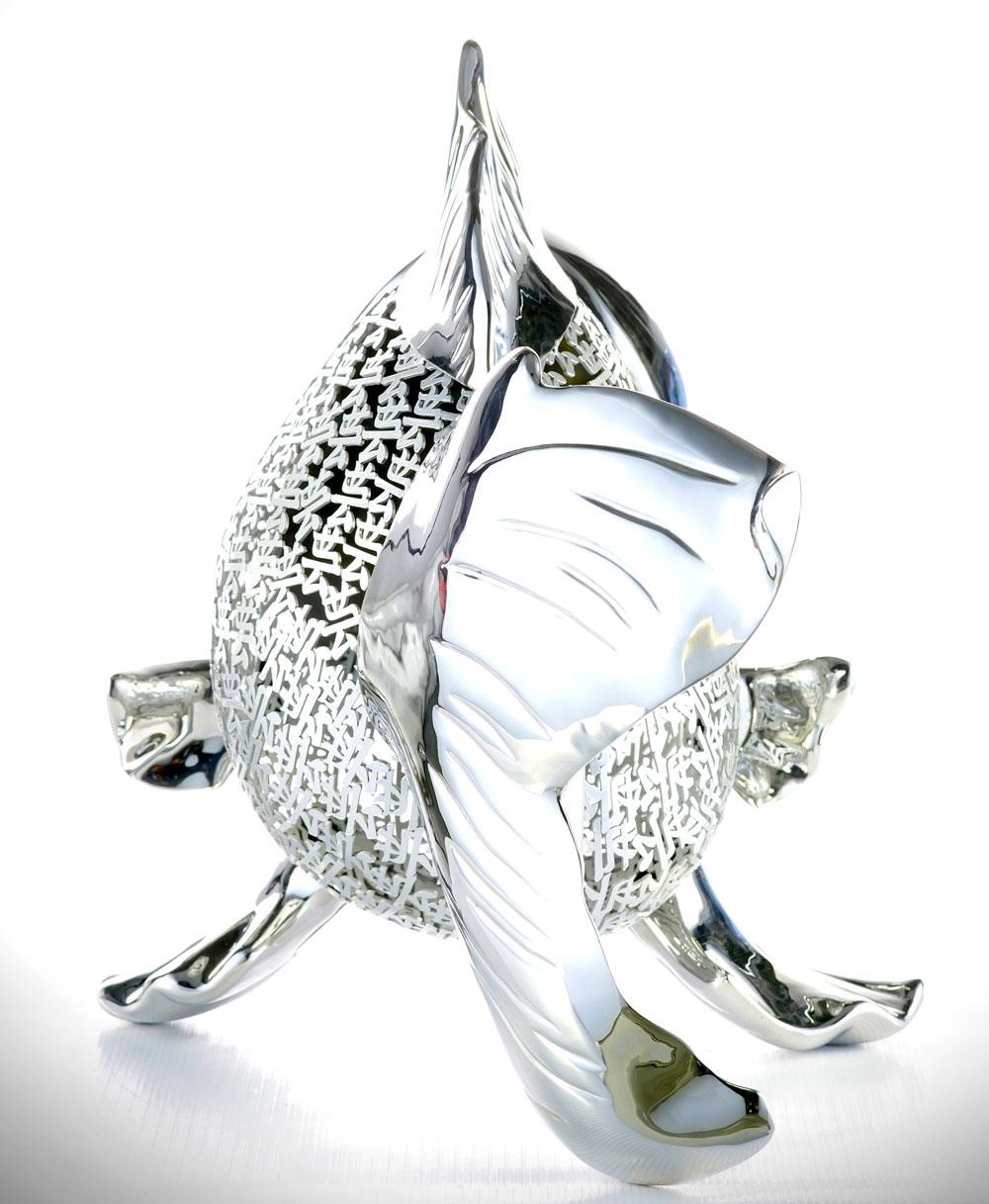 Petite Nishikigoi Elegance en métal Silver : Mizu no Kasai Whispers en vente 5