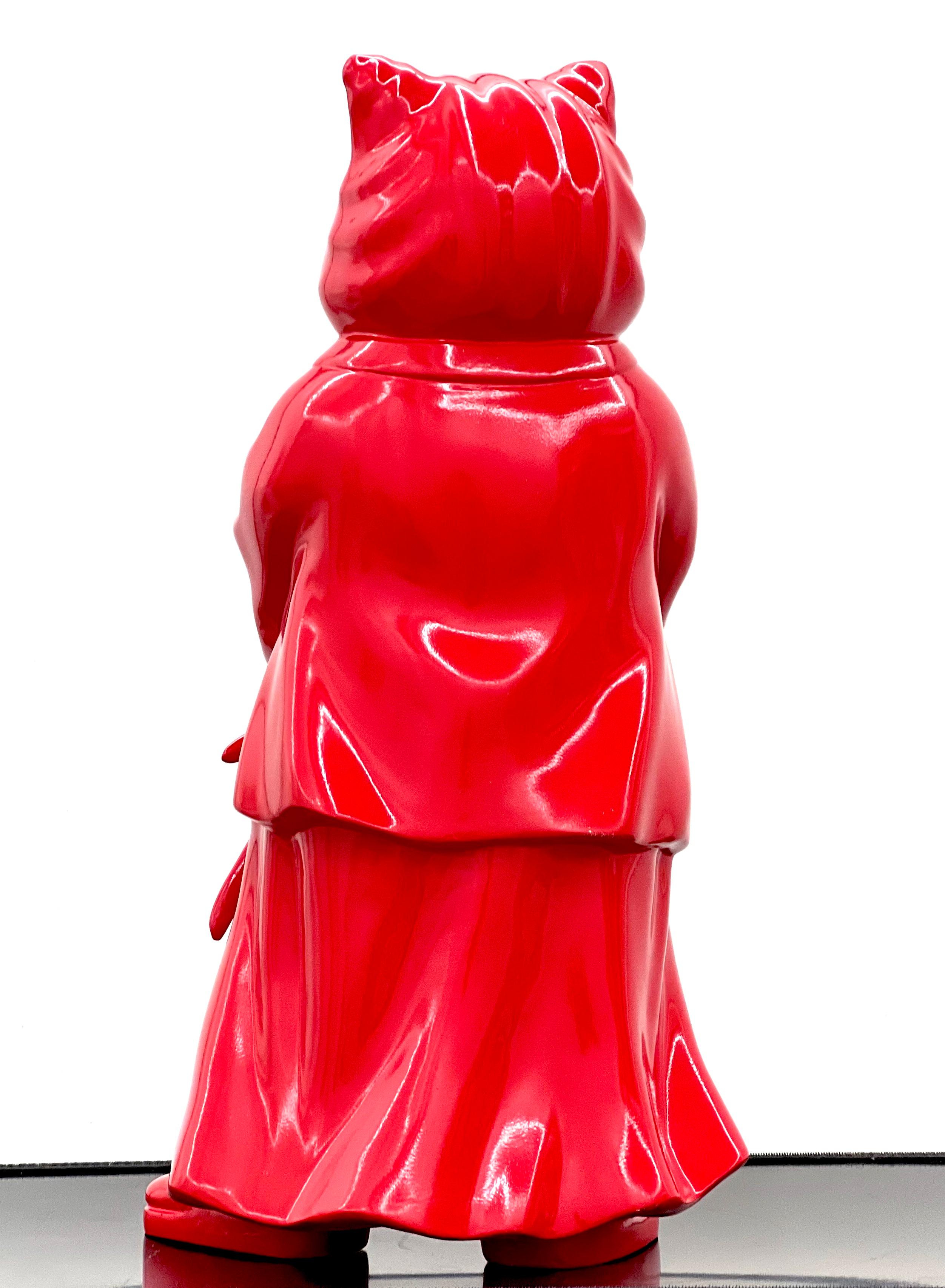 Shoguncat's Noble Stance : Red Regal Vigor - Contemporary Sculpture by HIRO ANDO