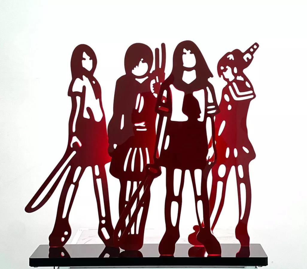 The Luminous Schoolgirls Quartet : Scarlet Elegy of the Tragical Island - Contemporain Sculpture par HIRO ANDO